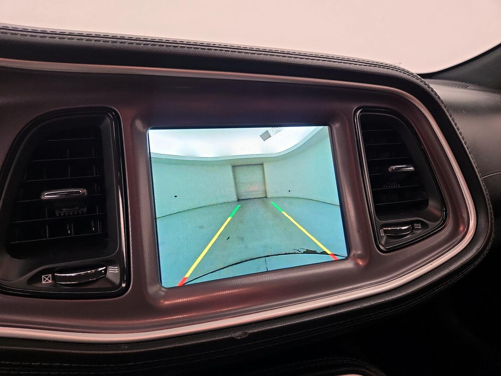 2022 Dodge Challenger R/T - Photo 15