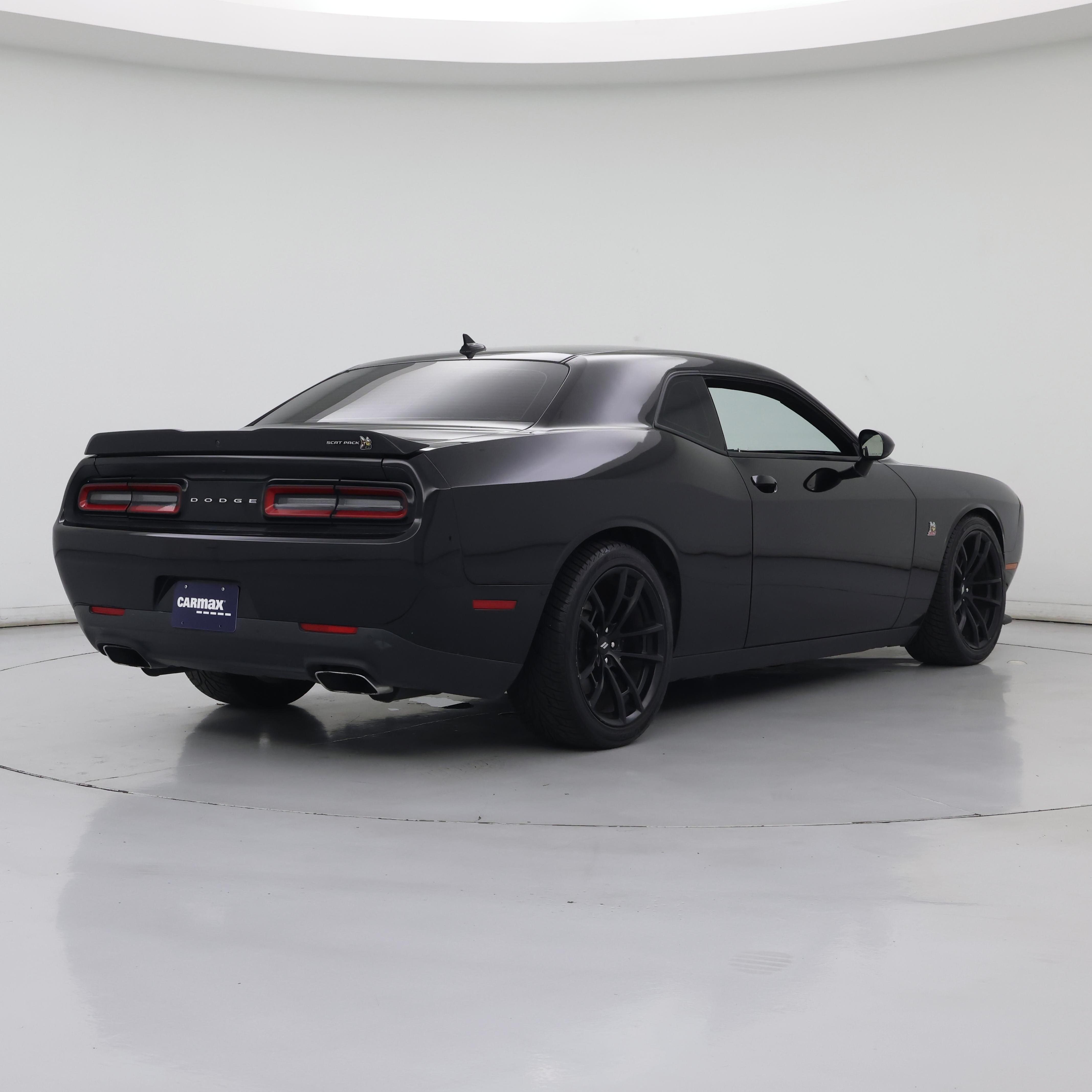Thumbnail: 2022 Dodge Challenger - 8