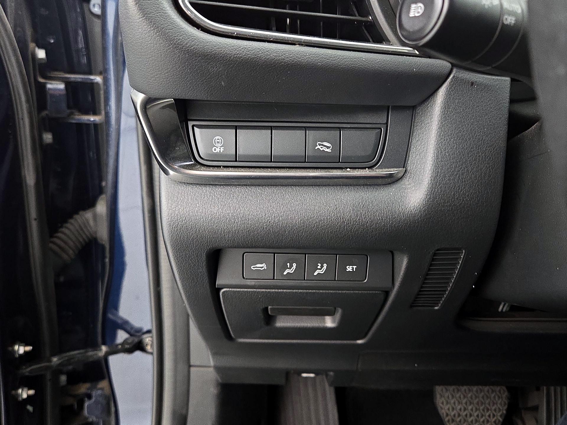 Thumbnail: 2023 Mazda CX-30 - 13