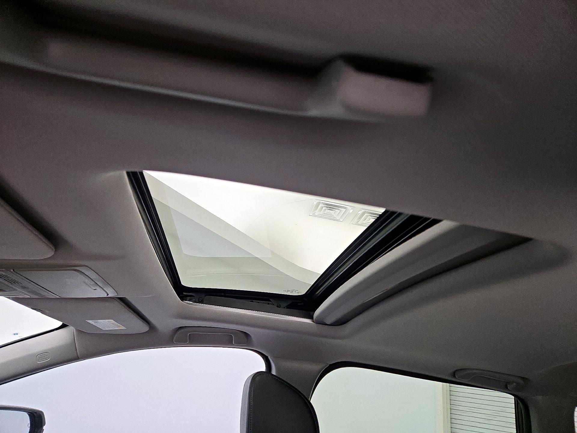 Thumbnail: 2017 Honda CR-V - 19