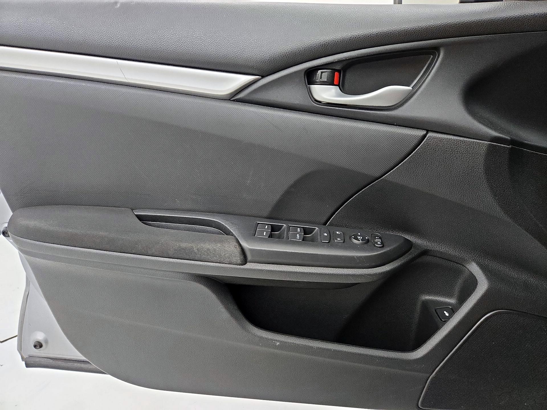 Thumbnail: 2018 Honda Civic - 12