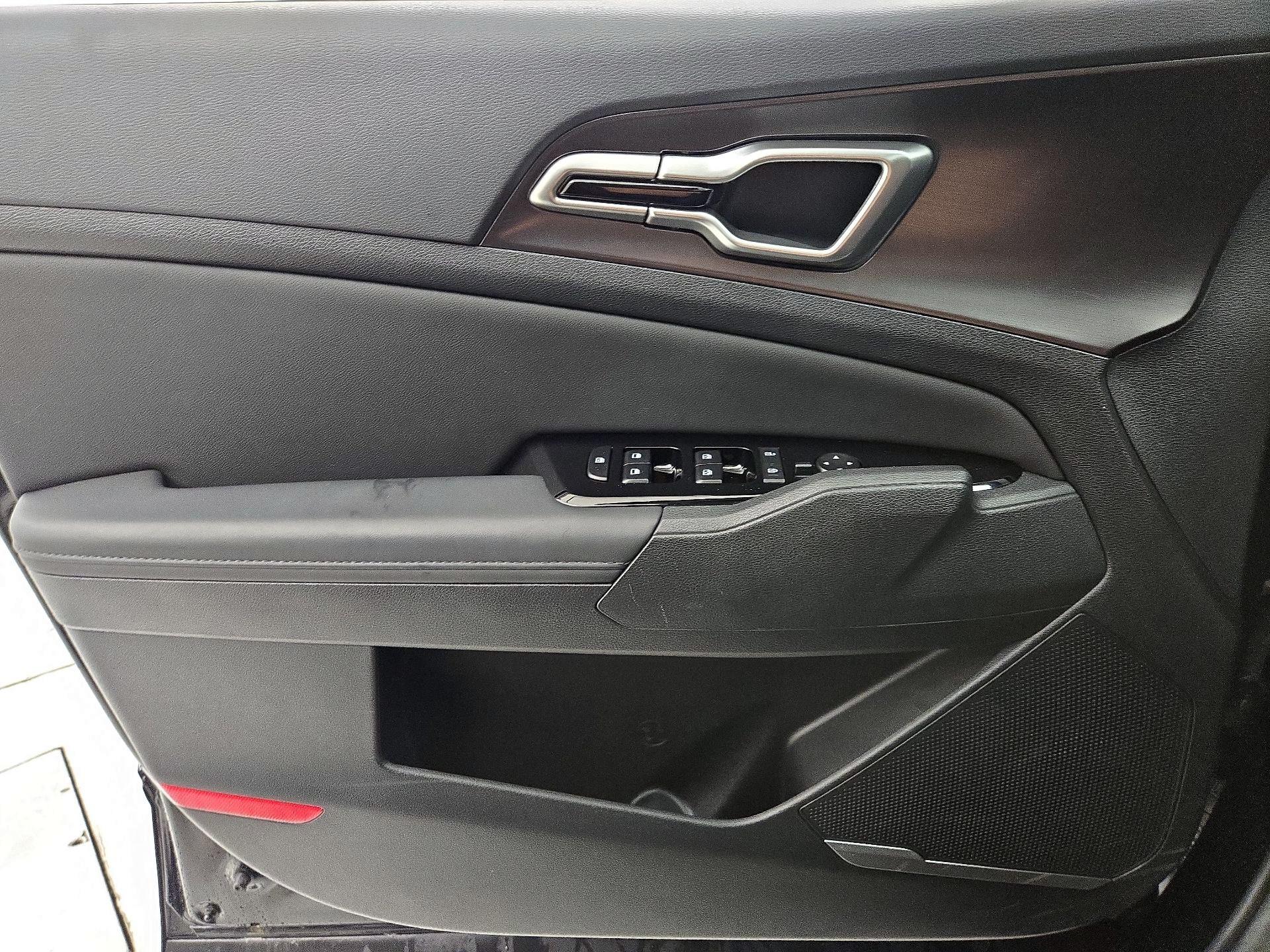 Thumbnail: 2025 Kia Sportage - 12