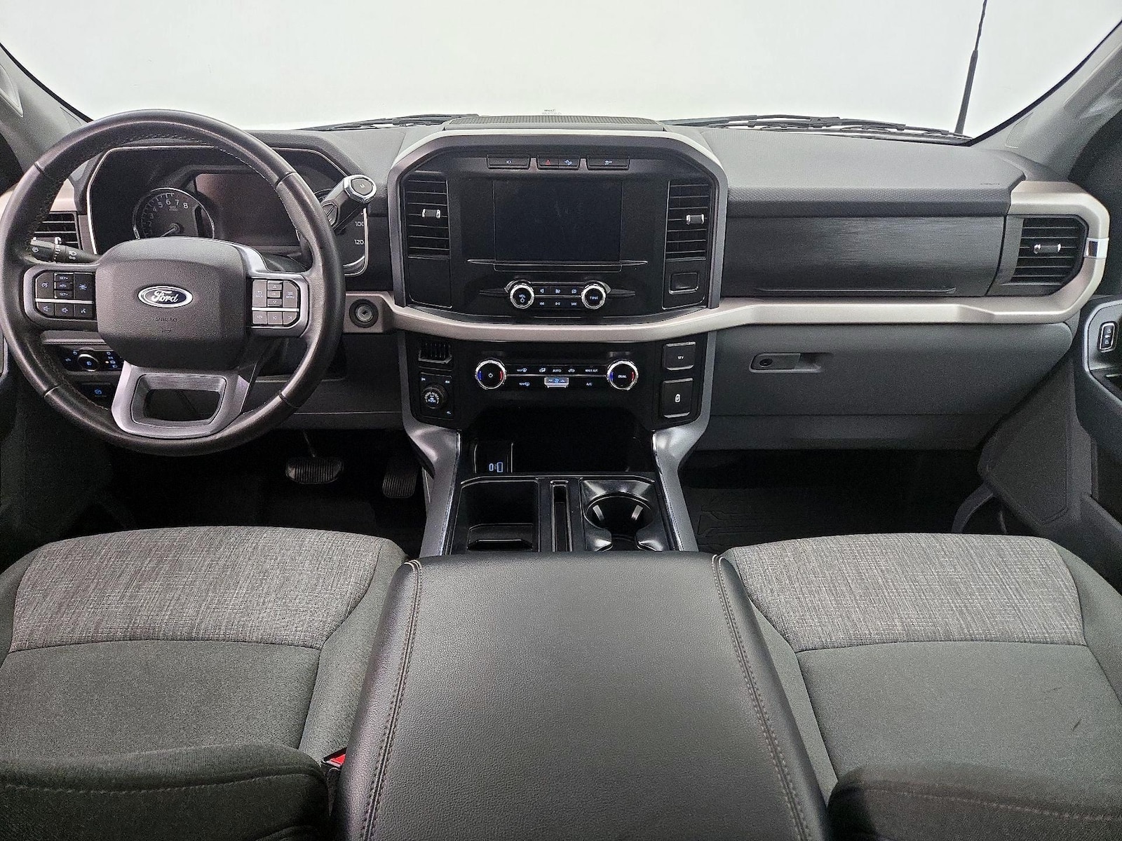 2023 Ford F-150 XLT - Photo 10