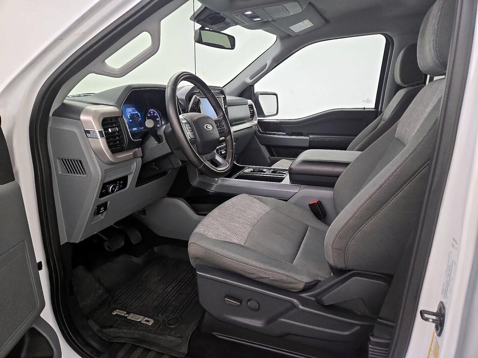2023 Ford F-150 XLT - Photo 12