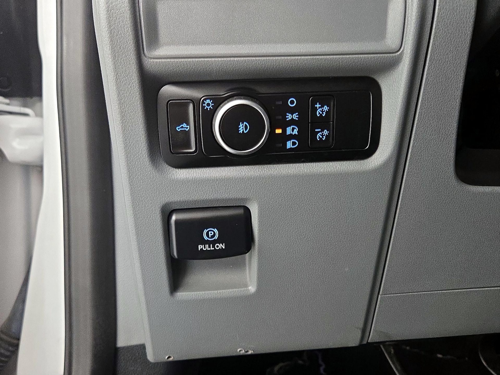 2023 Ford F-150 XLT - Photo 14