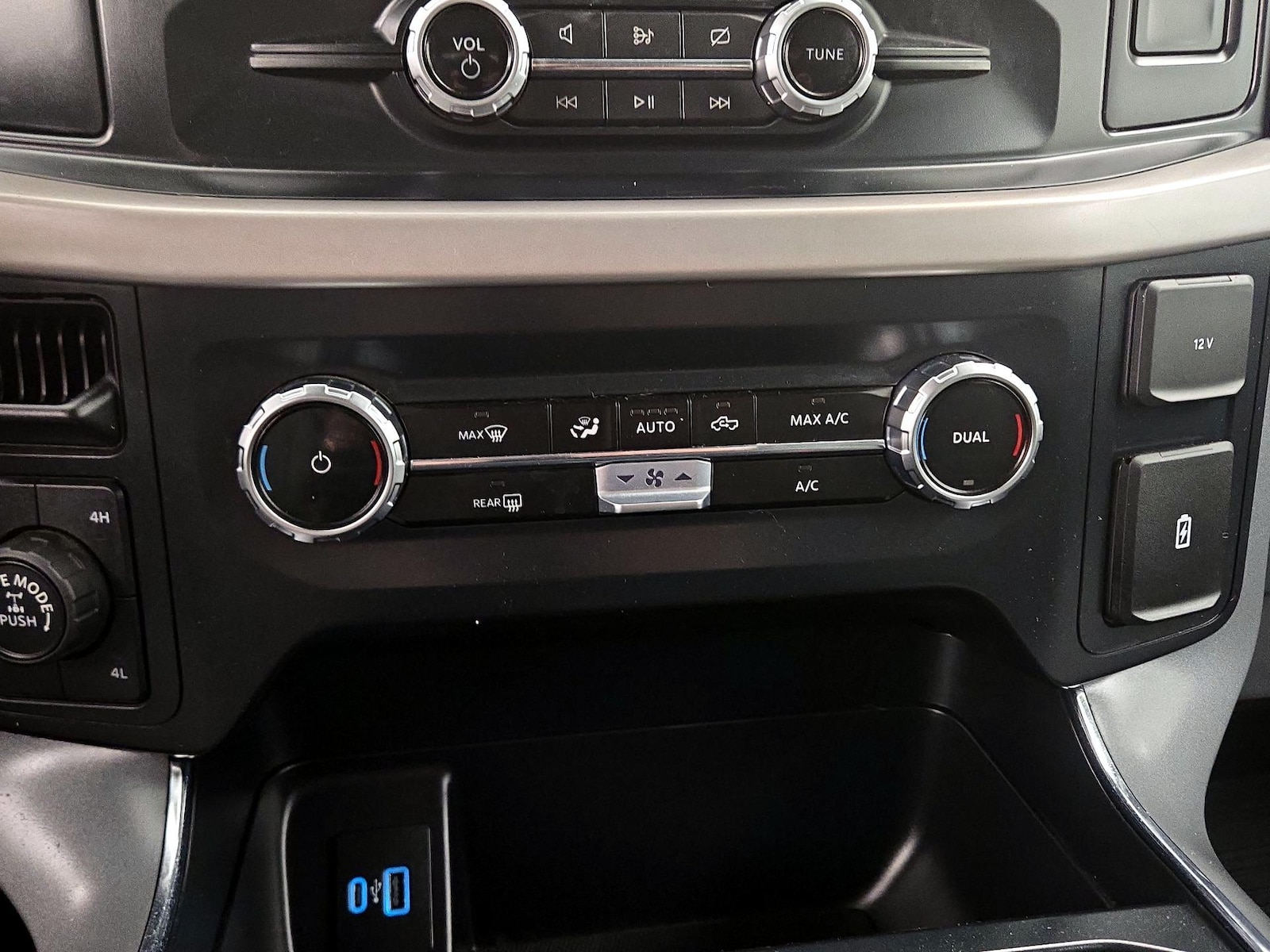 2023 Ford F-150 XLT - Photo 18