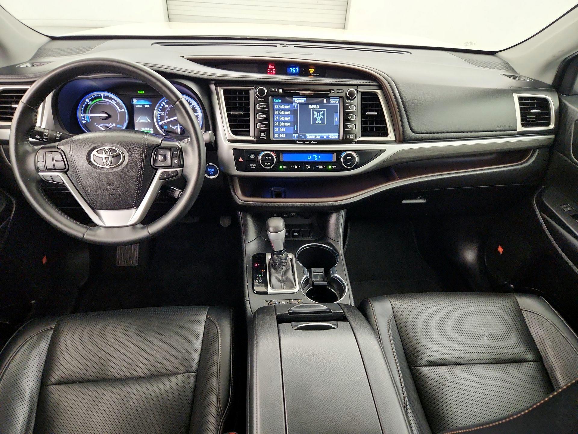 Thumbnail: 2019 Toyota Highlander - 9