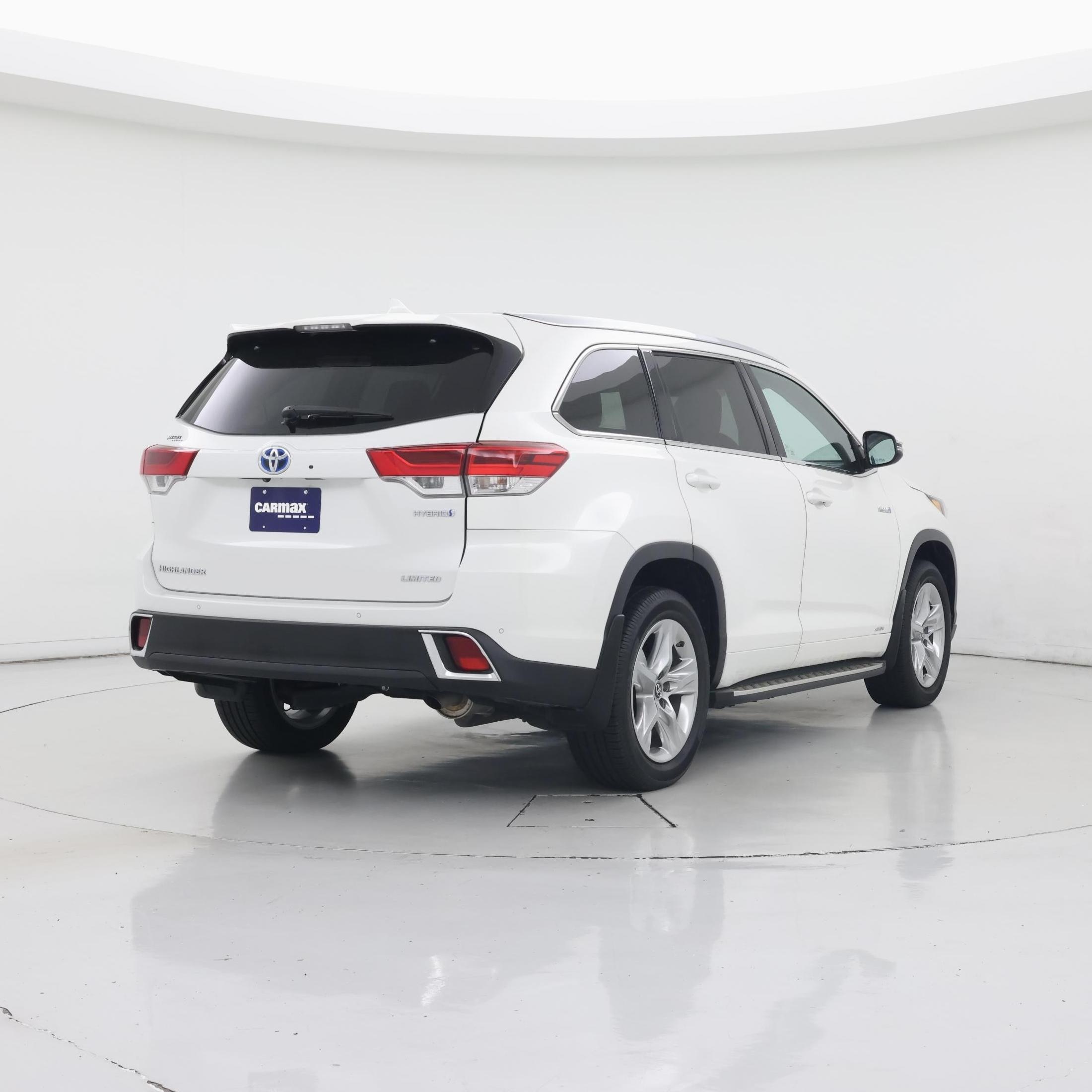 Thumbnail: 2019 Toyota Highlander - 8