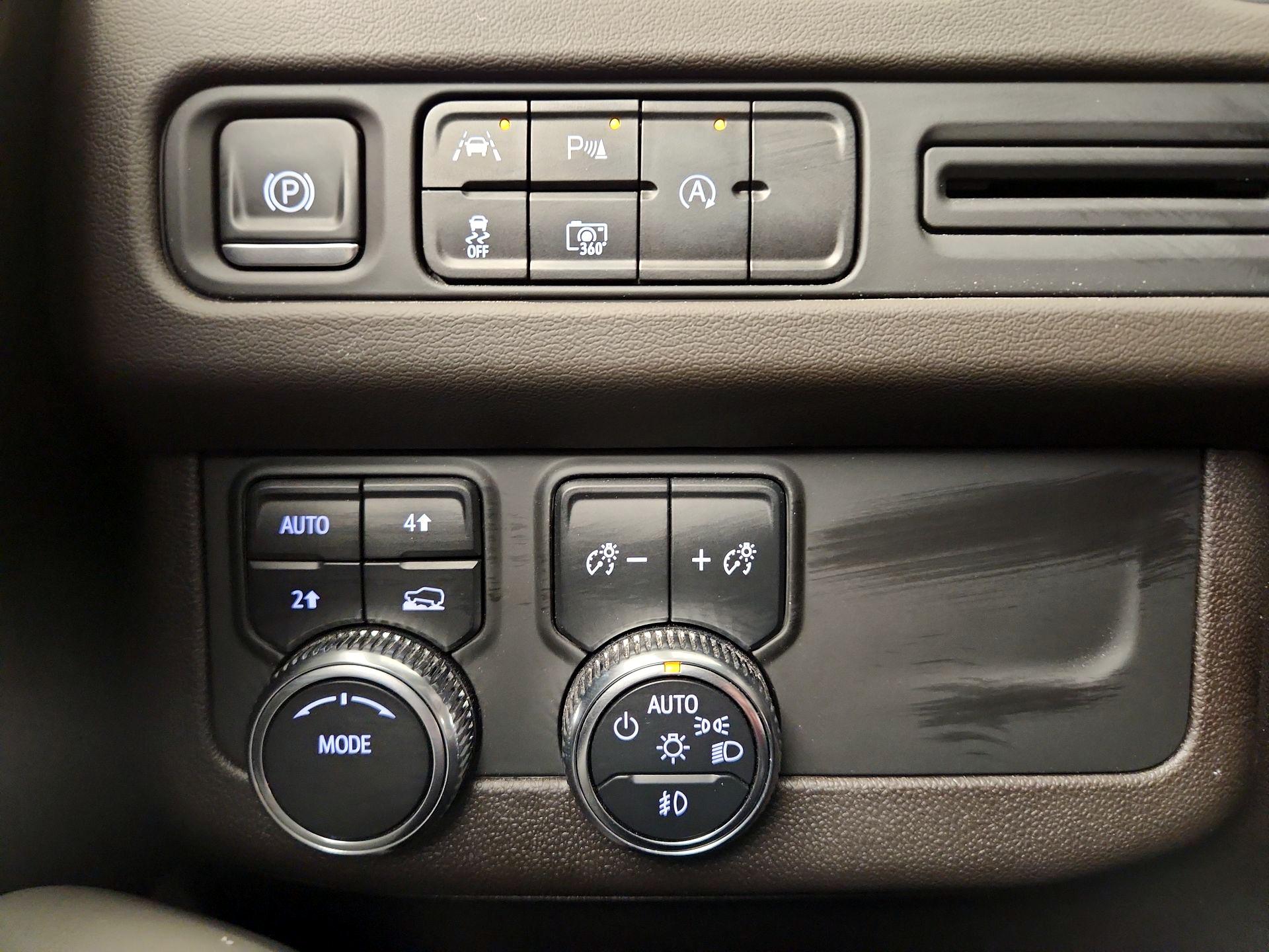 Thumbnail: 2024 GMC Yukon - 13