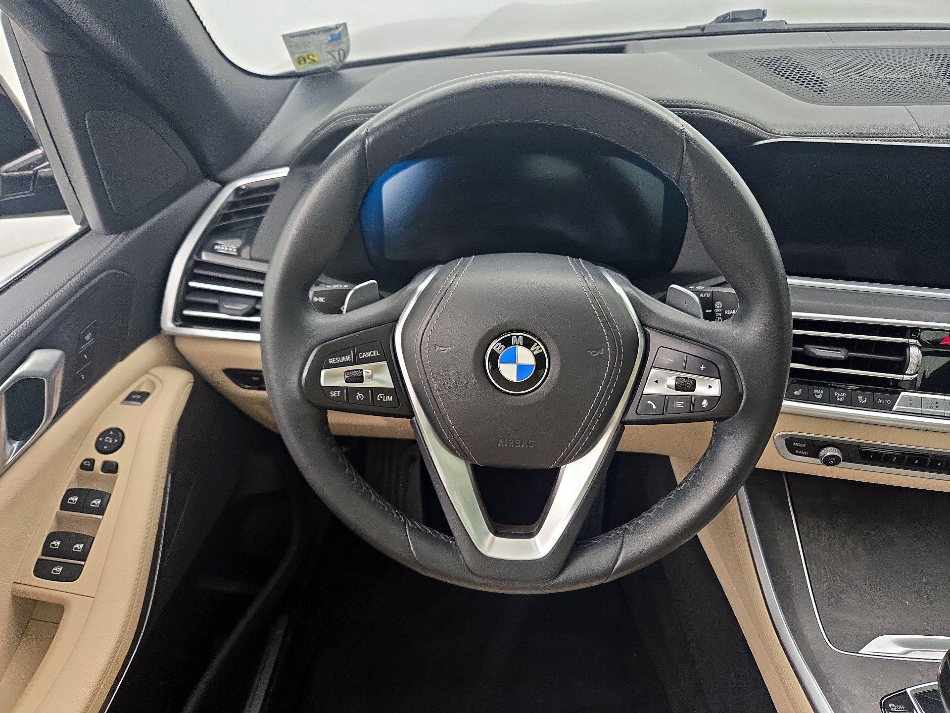 Thumbnail: 2022 BMW X5 - 10