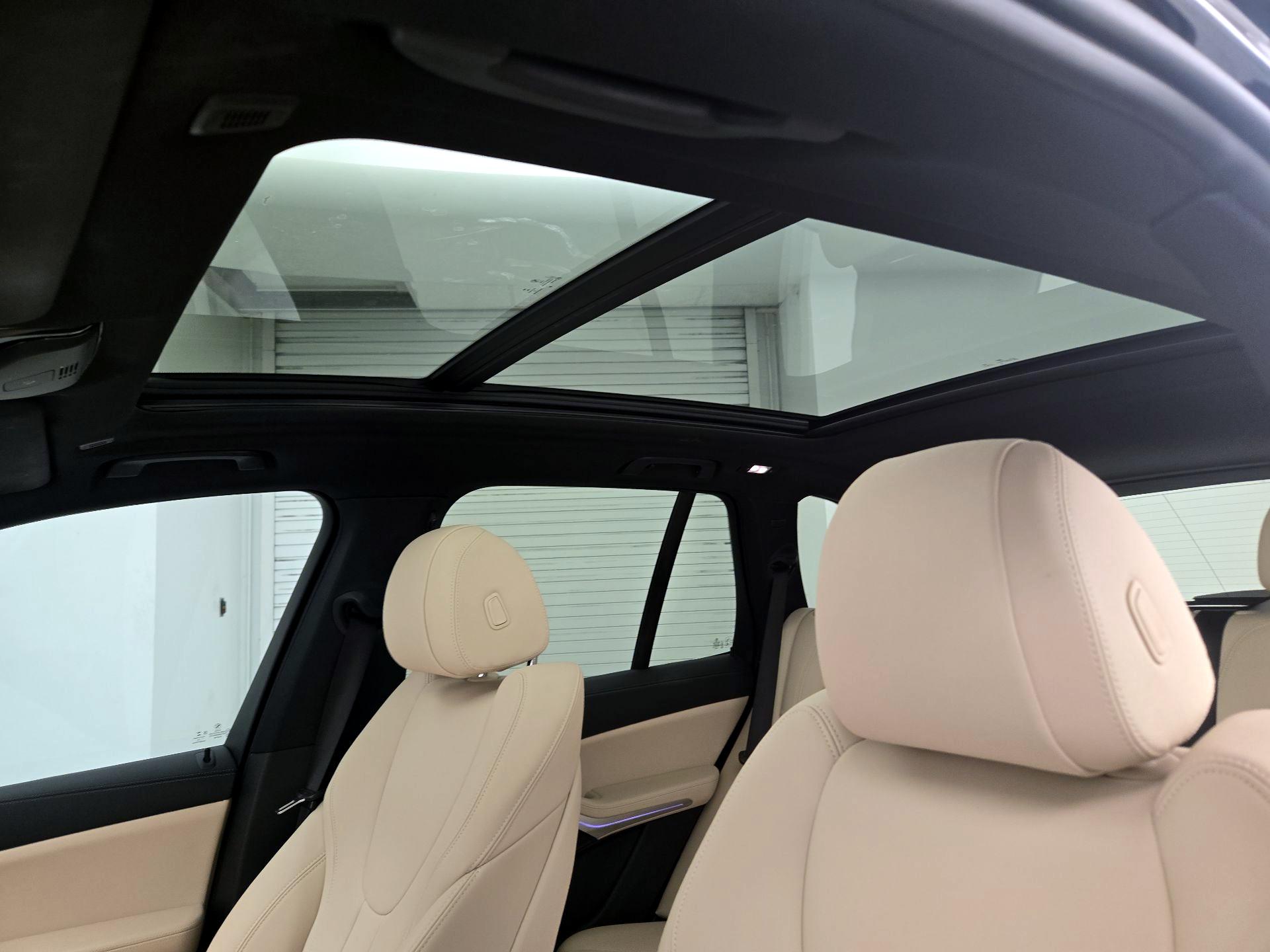 Thumbnail: 2022 BMW X5 - 20