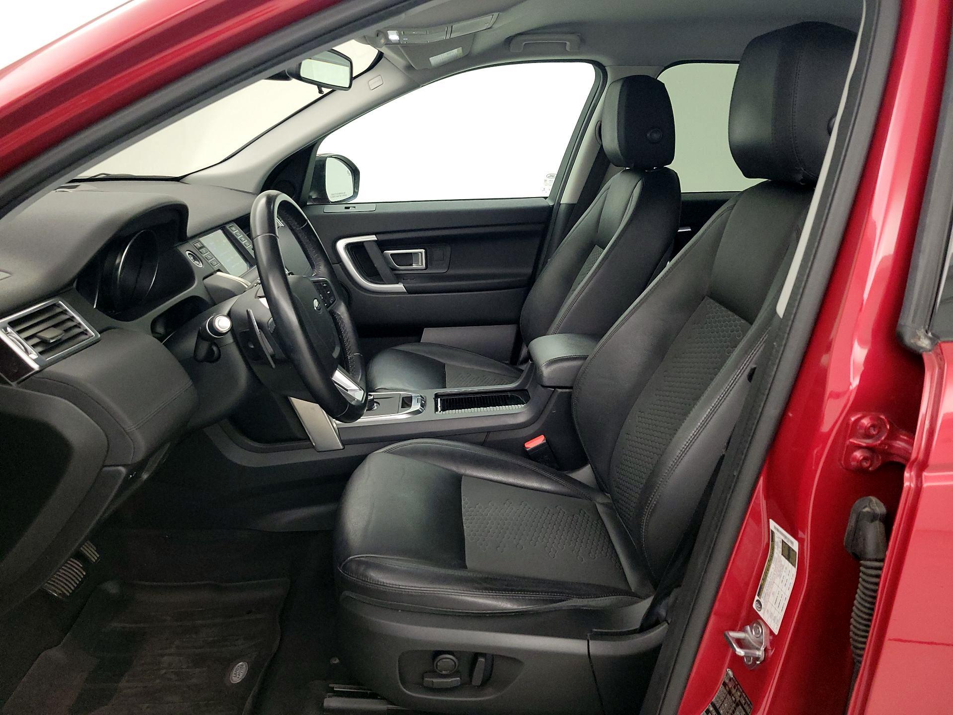 Thumbnail: 2019 Land Rover Discovery Sport - 11