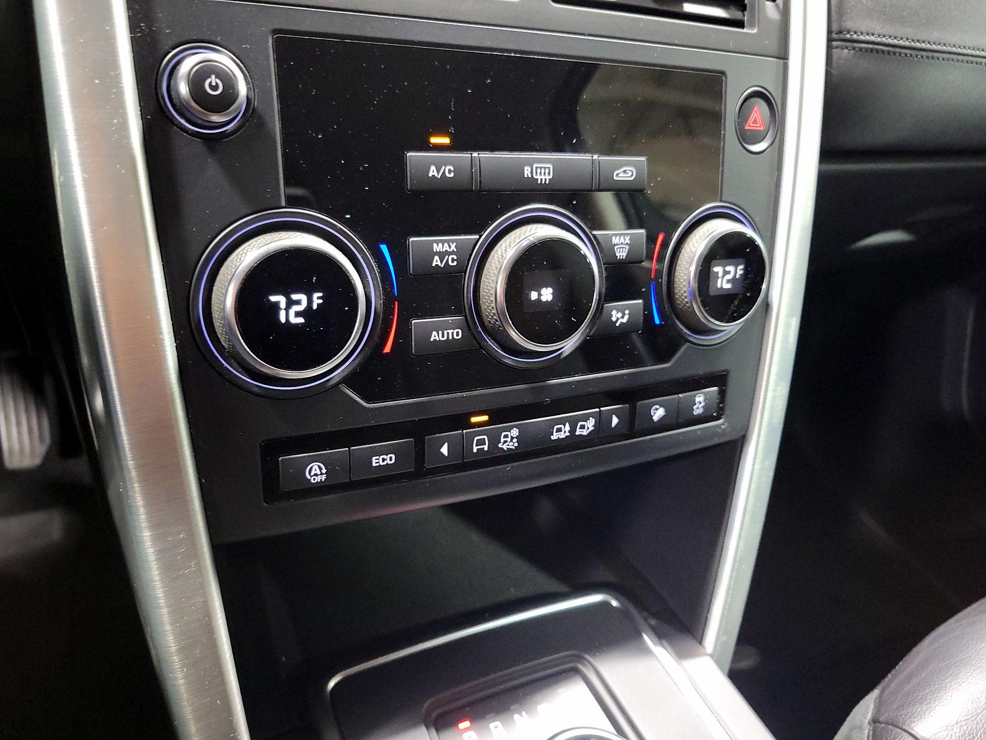 Thumbnail: 2019 Land Rover Discovery Sport - 16