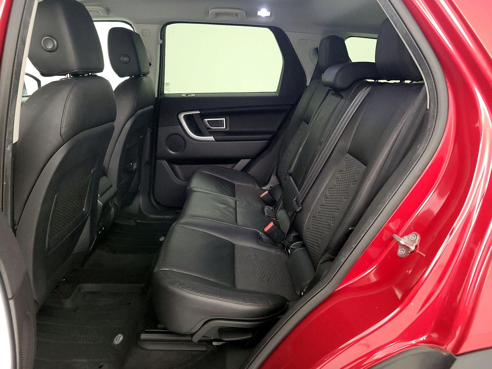 Thumbnail: 2019 Land Rover Discovery Sport - 18