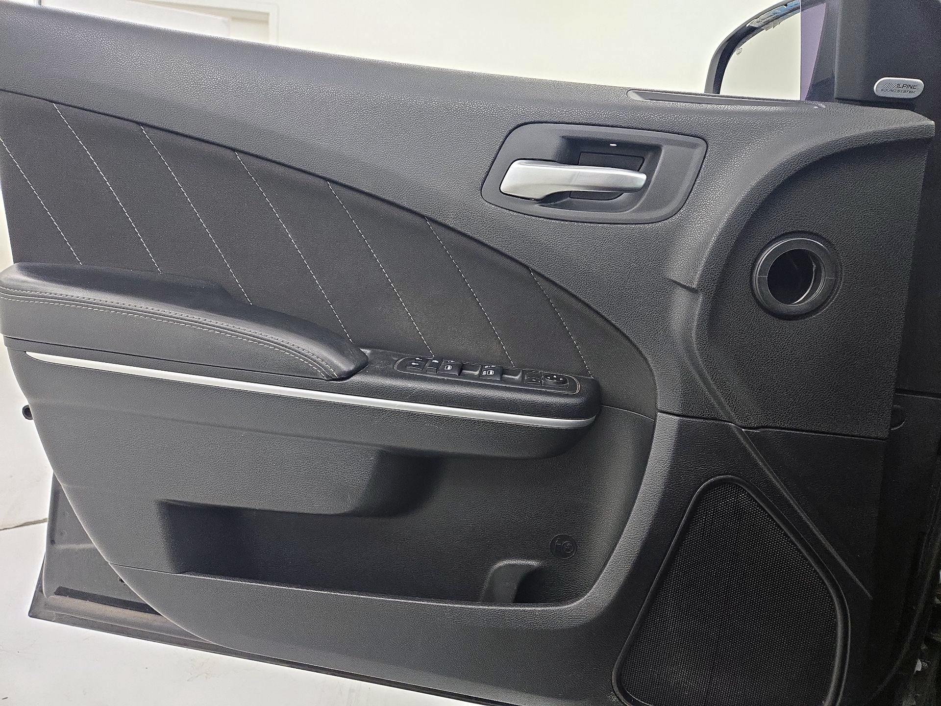 Thumbnail: 2020 Dodge Charger - 12