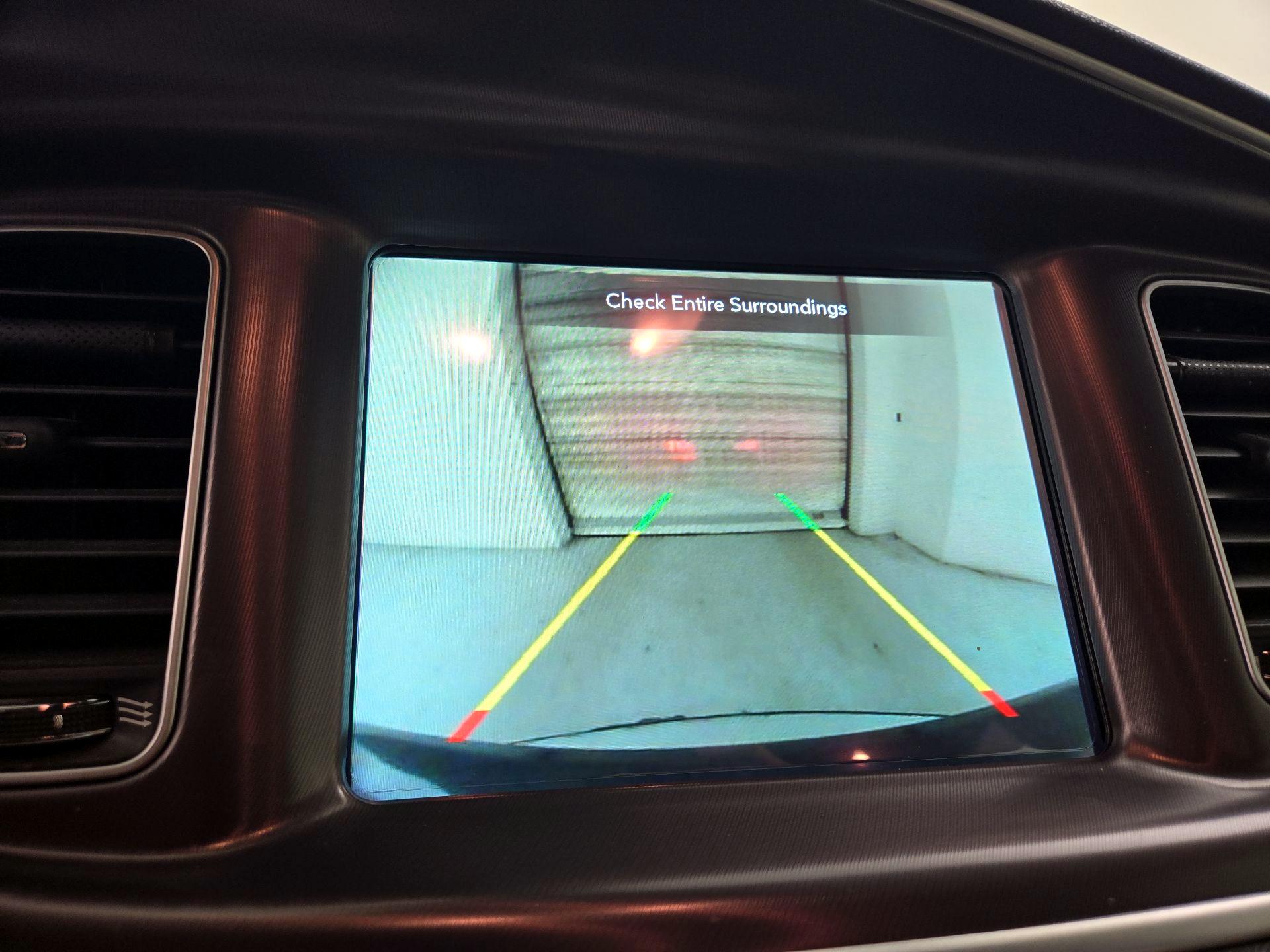 Thumbnail: 2020 Dodge Charger - 14