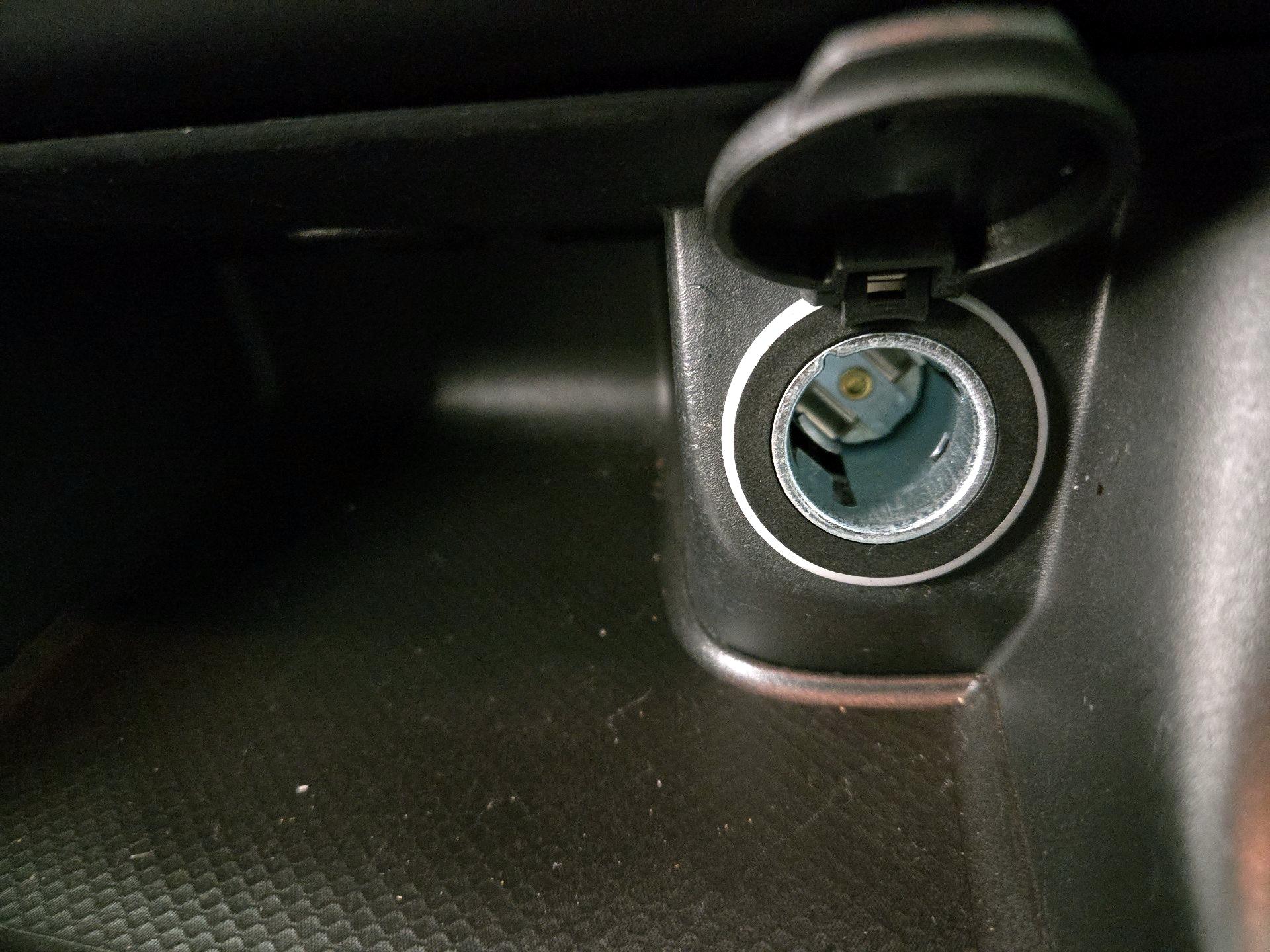 Thumbnail: 2020 Dodge Charger - 18