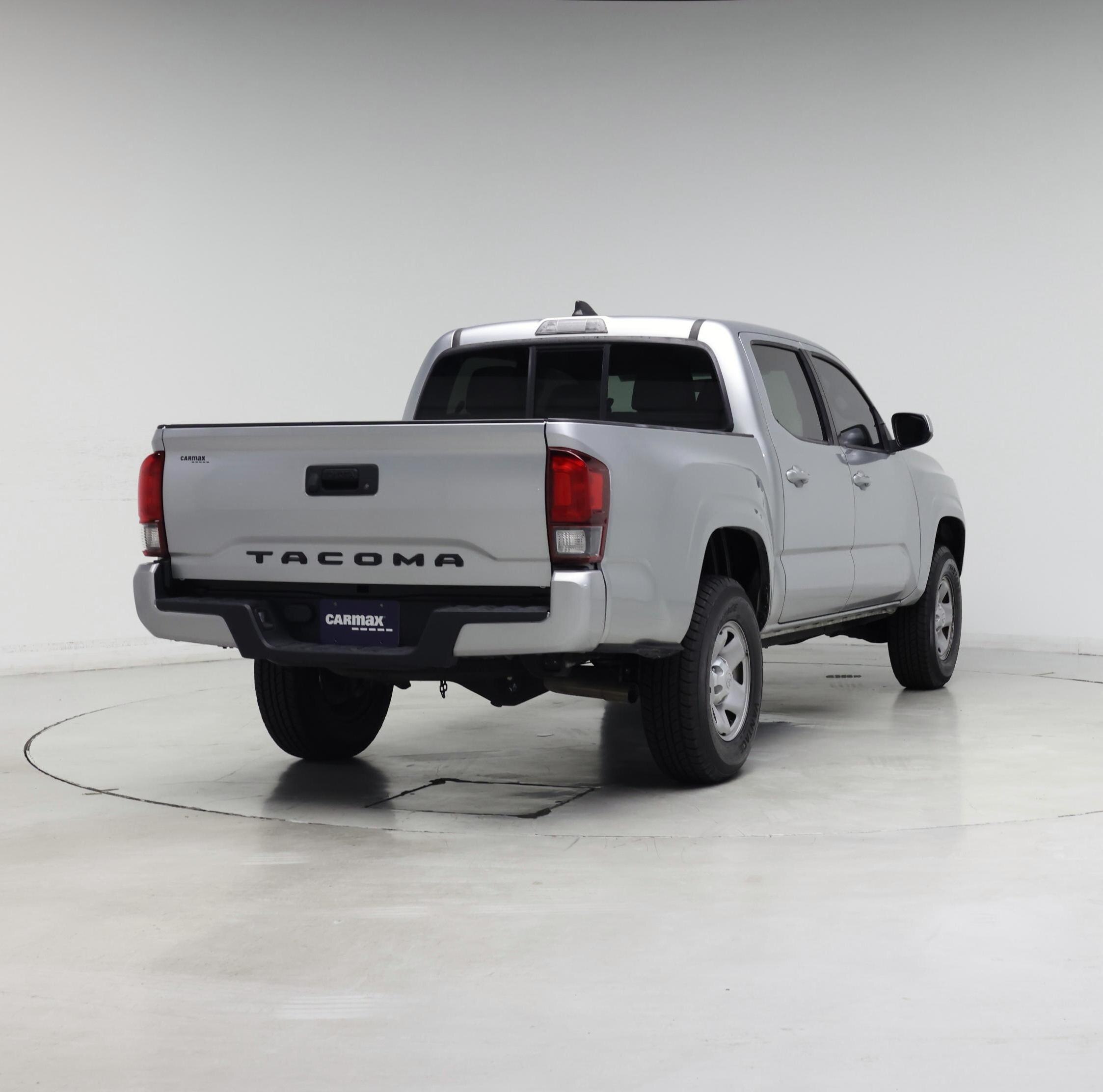 Thumbnail: 2022 Toyota Tacoma - 8