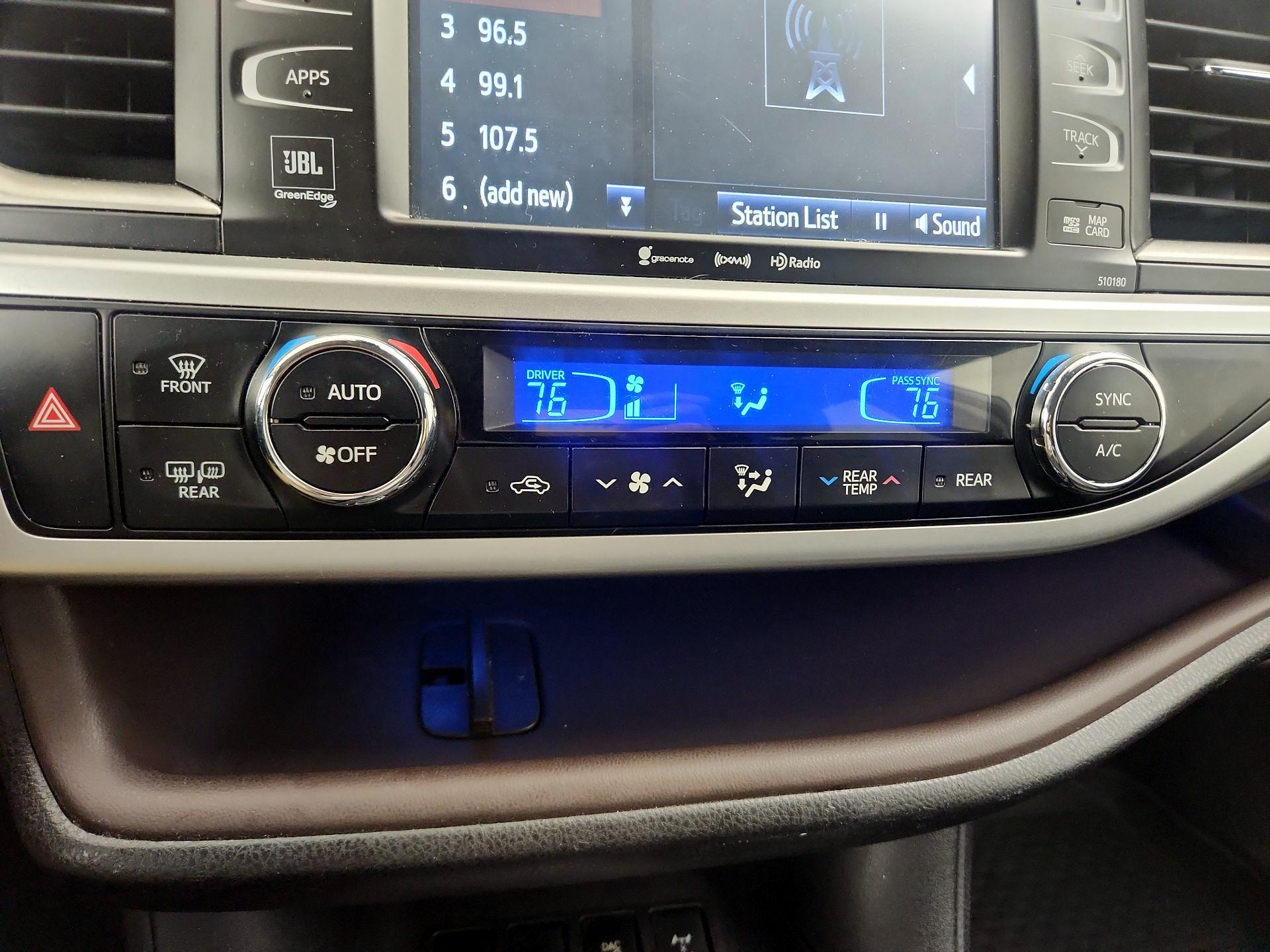 Thumbnail: 2017 Toyota Highlander - 16