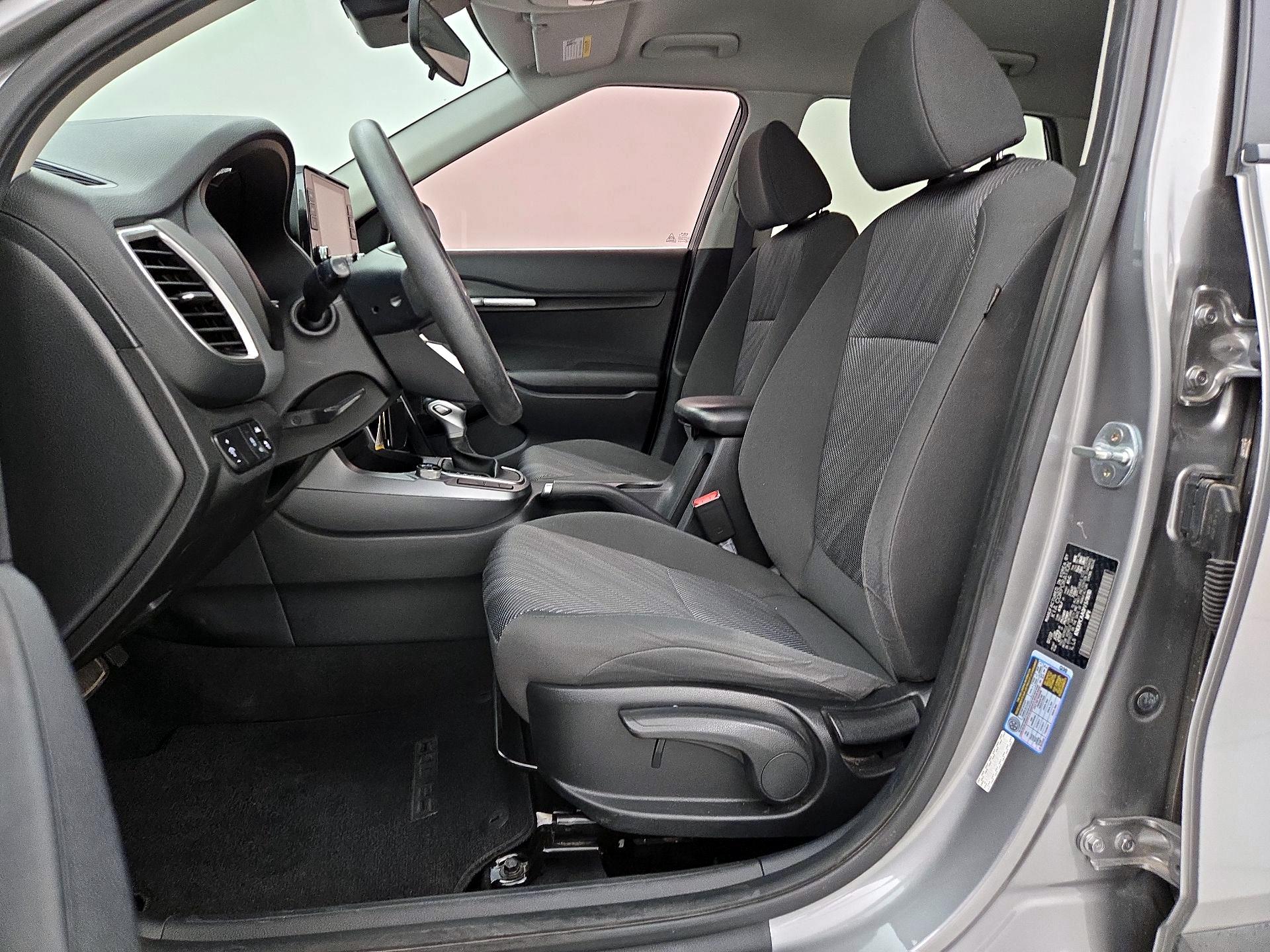 Thumbnail: 2023 Kia Seltos - 11