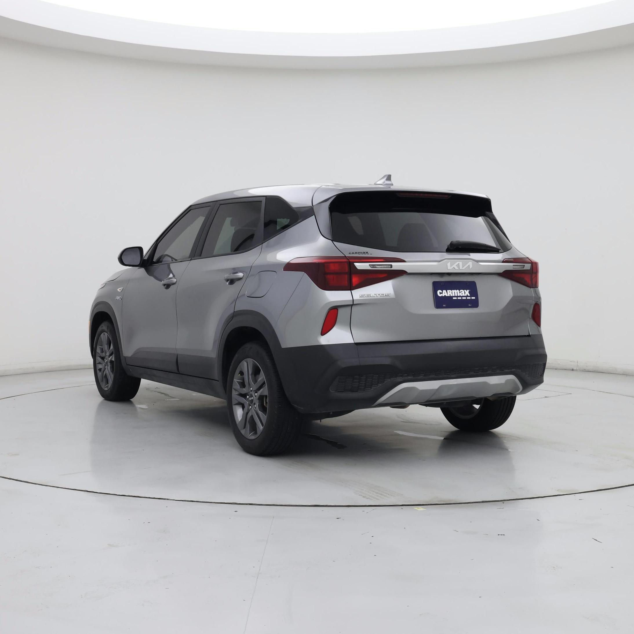 Thumbnail: 2023 Kia Seltos - 2