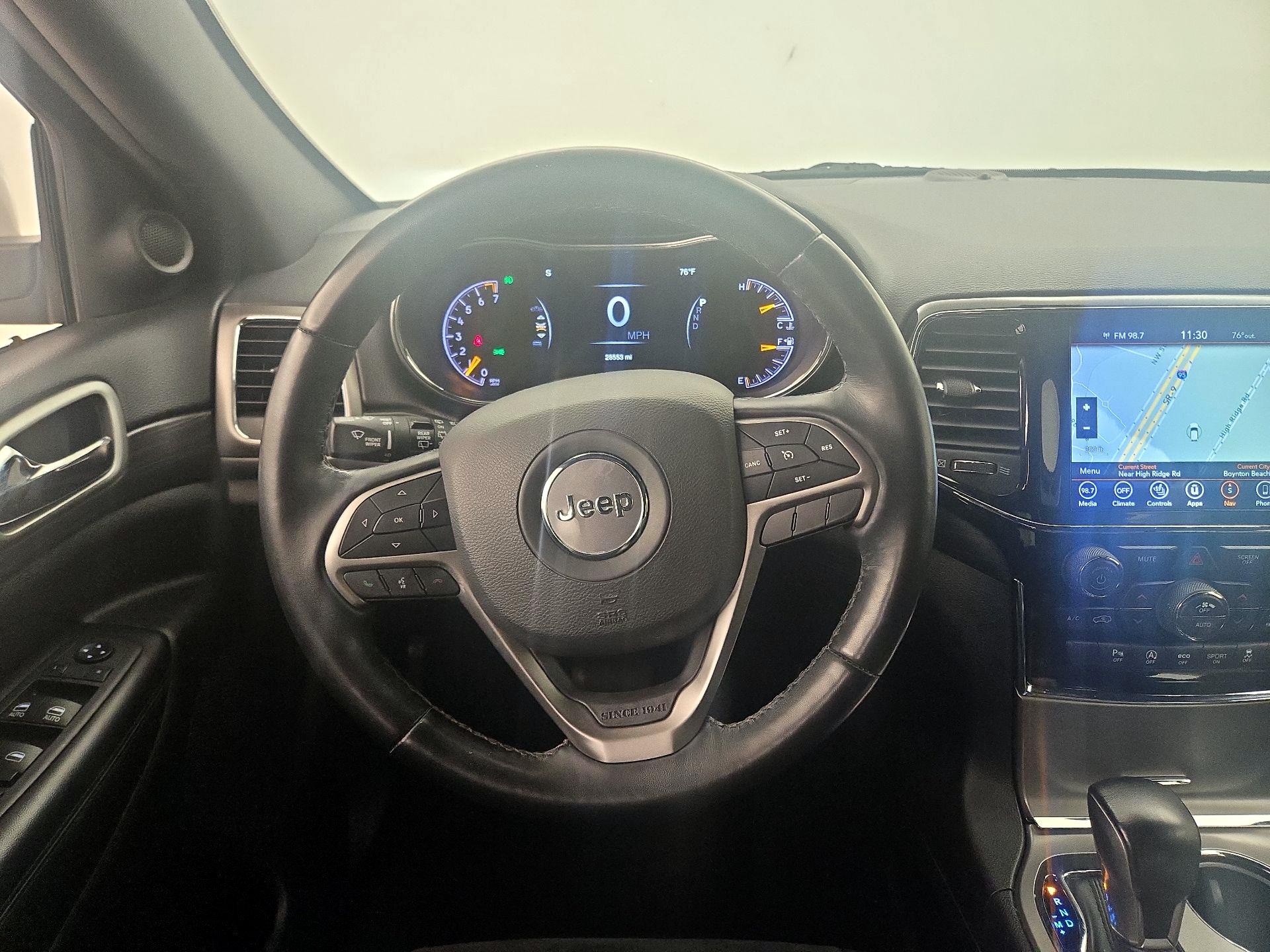 Thumbnail: 2022 Jeep Grand Cherokee - 10