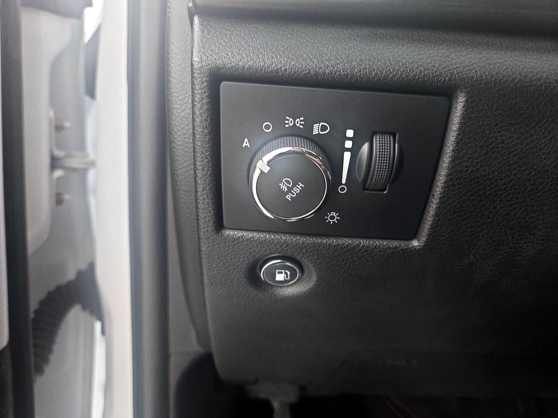 Thumbnail: 2022 Jeep Grand Cherokee - 13