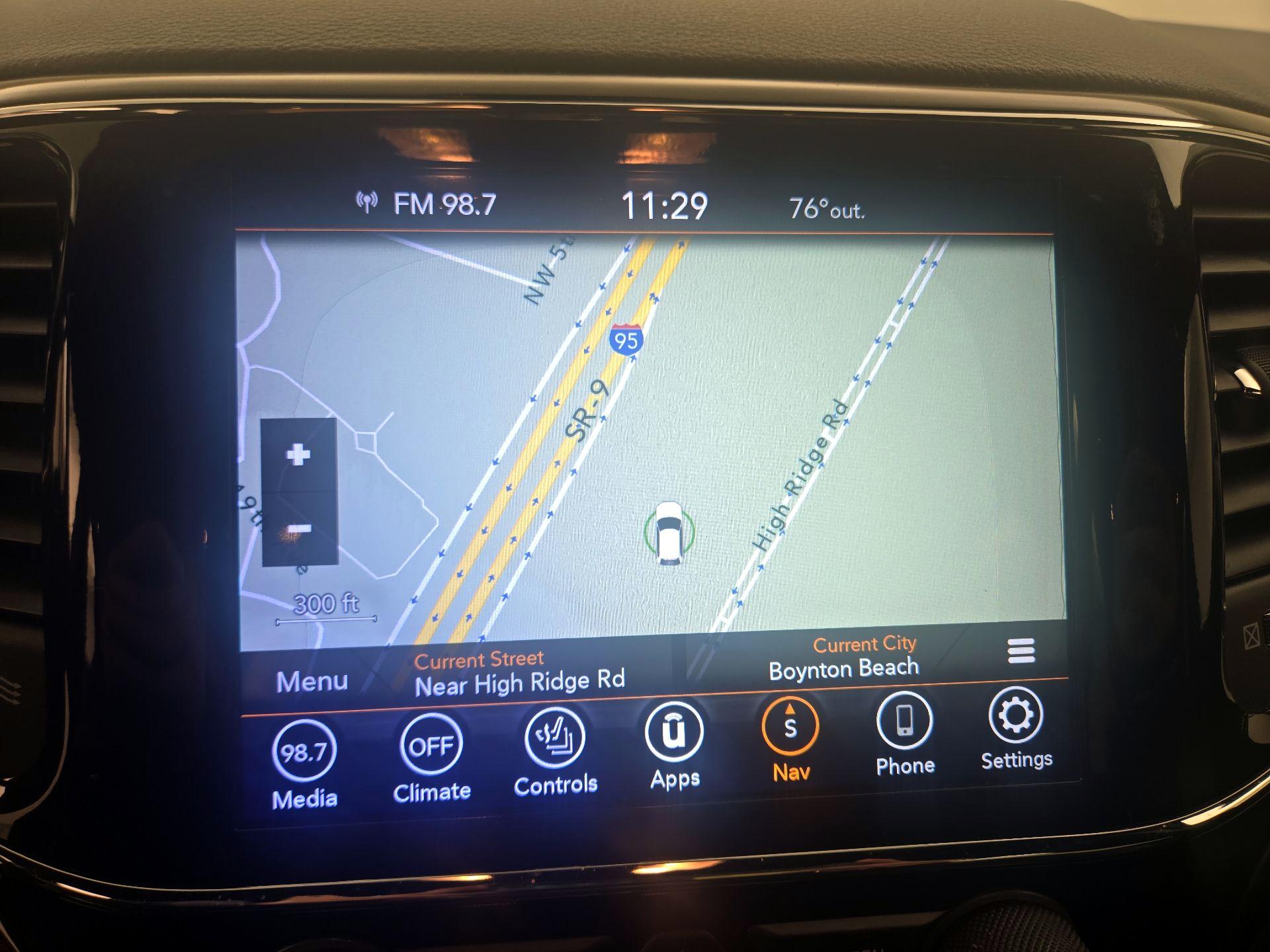 Thumbnail: 2022 Jeep Grand Cherokee - 14