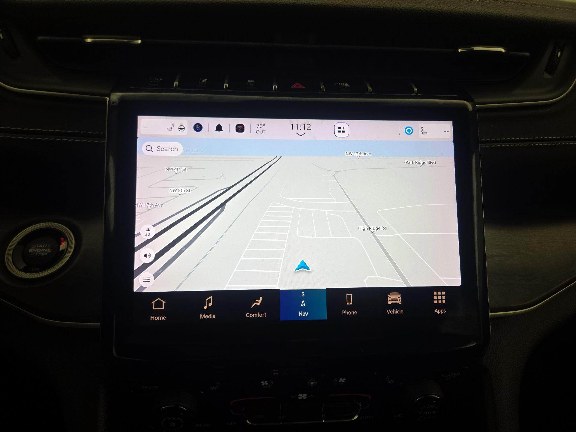 Thumbnail: 2023 Jeep Grand Cherokee - 14