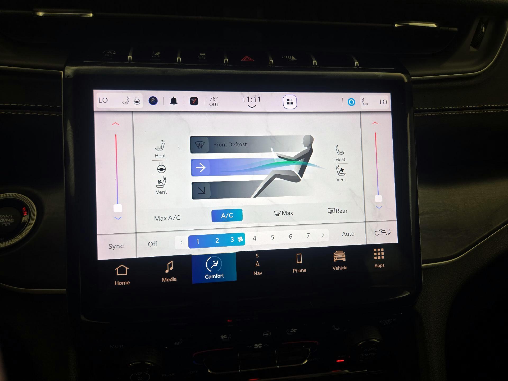 Thumbnail: 2023 Jeep Grand Cherokee - 17