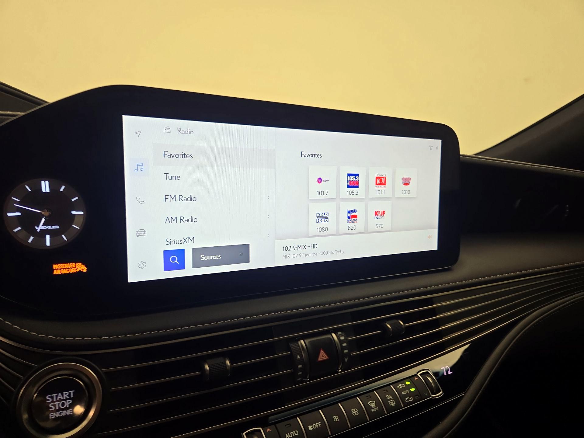 Thumbnail: 2023 Lexus LS - 15