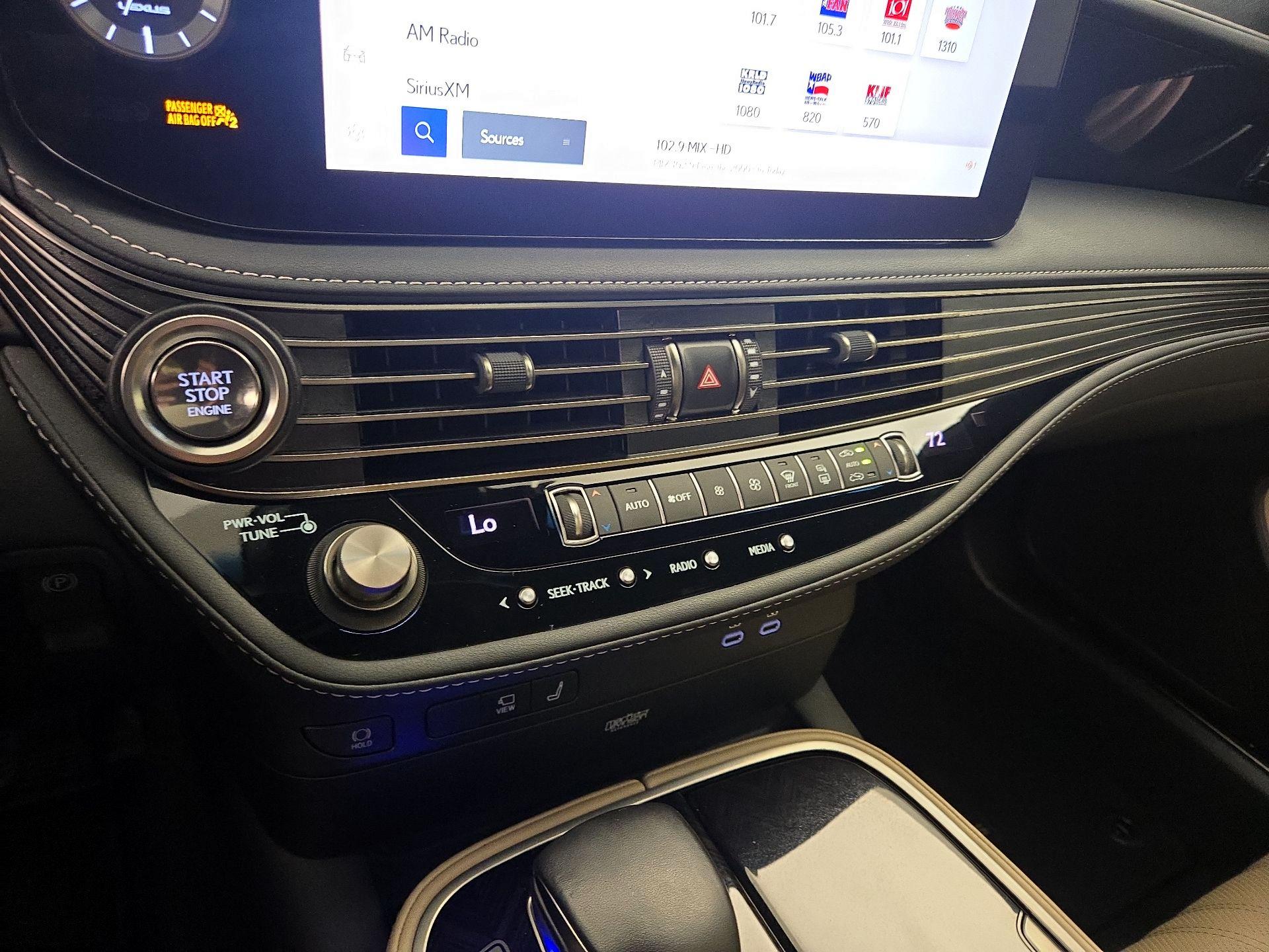 Thumbnail: 2023 Lexus LS - 16