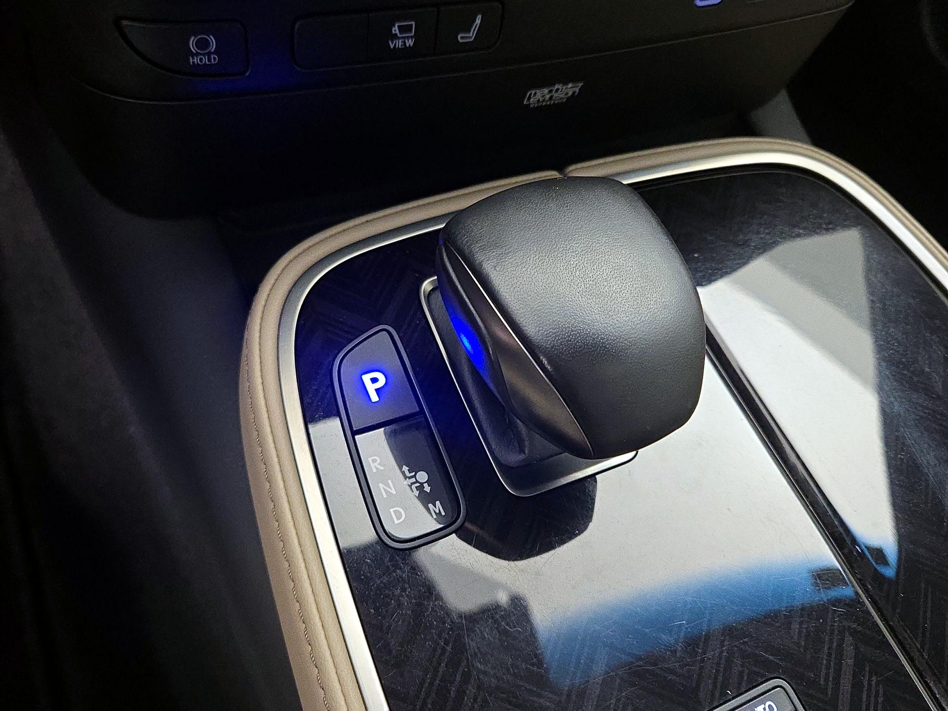 Thumbnail: 2023 Lexus LS - 17