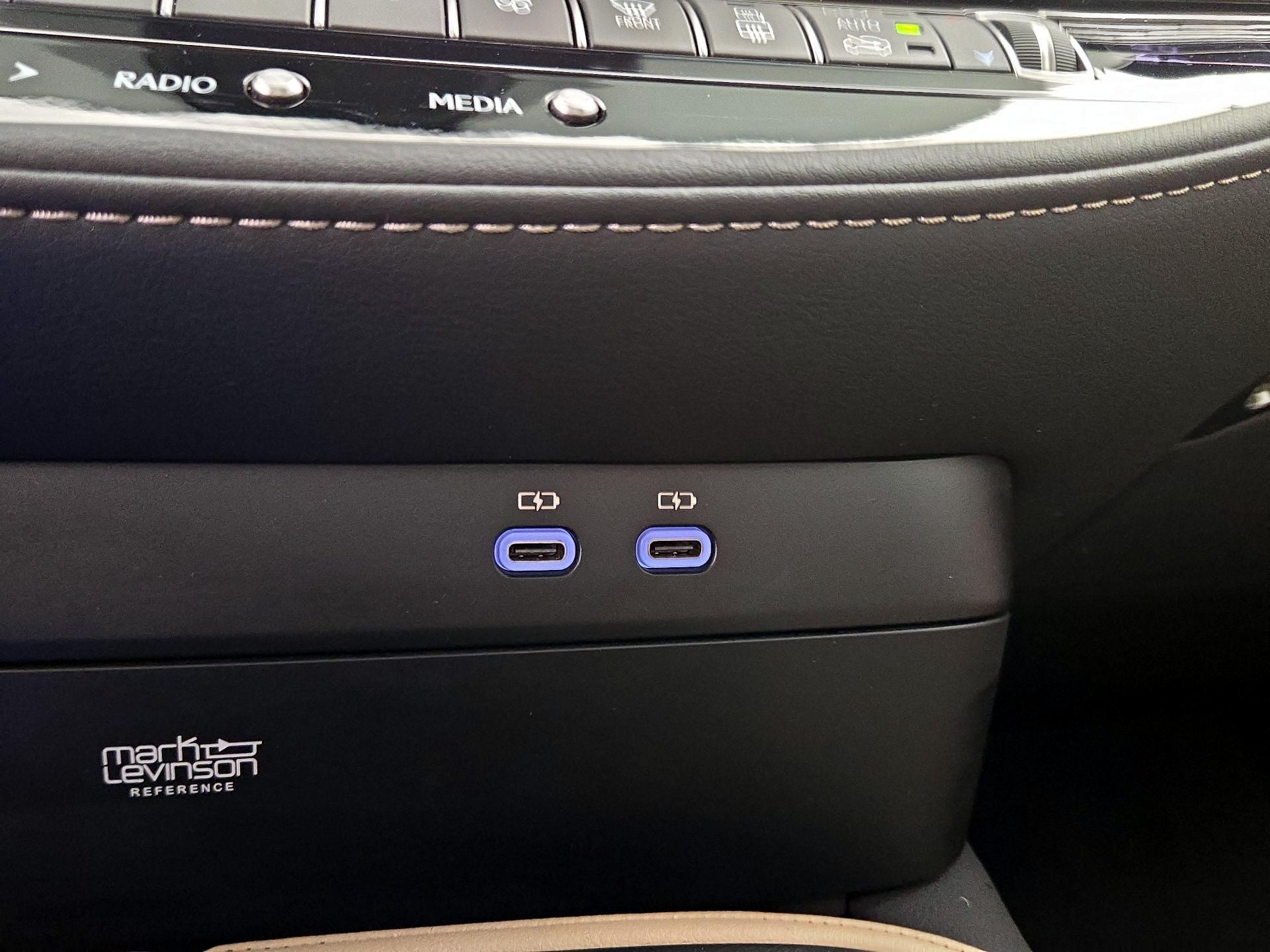 Thumbnail: 2023 Lexus LS - 18