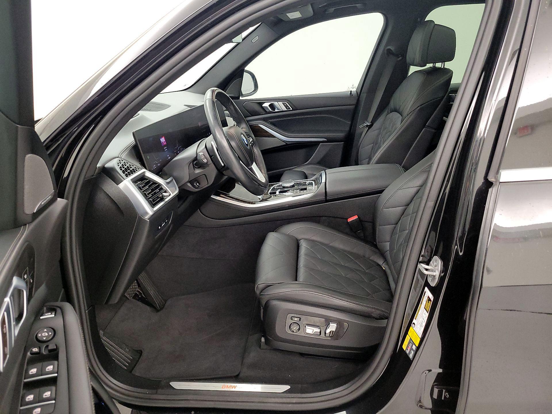 Thumbnail: 2024 BMW X5 - 11