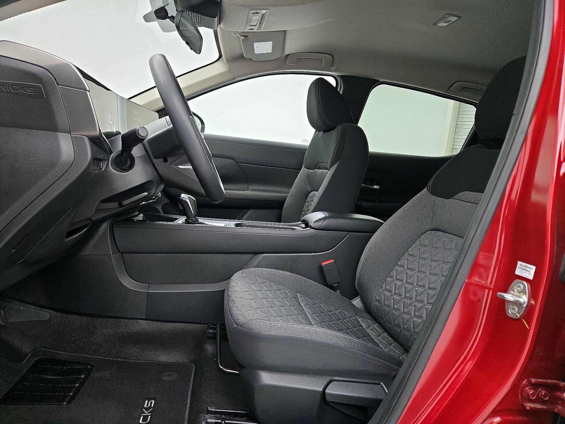 Thumbnail: 2025 Nissan Kicks - 11