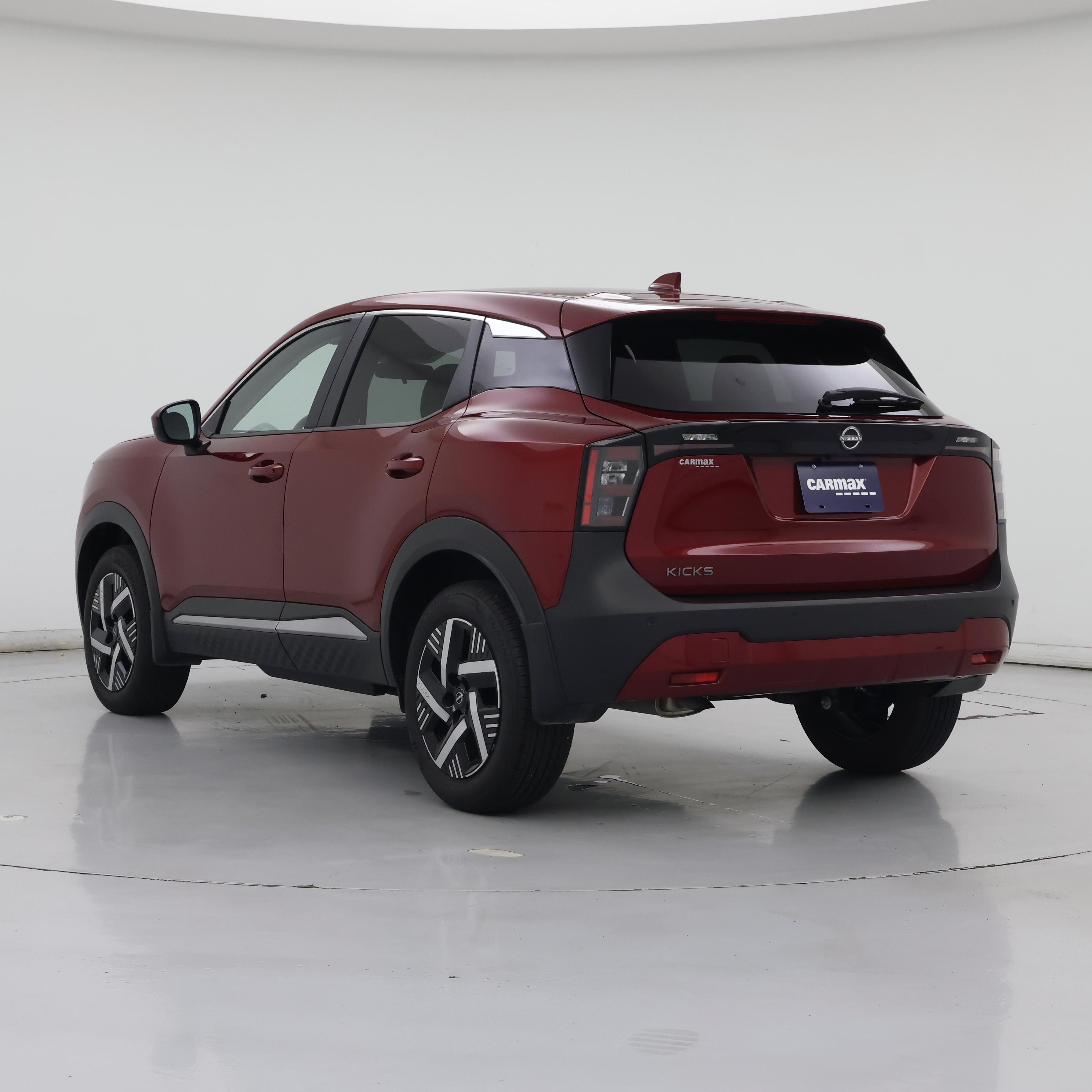 Thumbnail: 2025 Nissan Kicks - 2