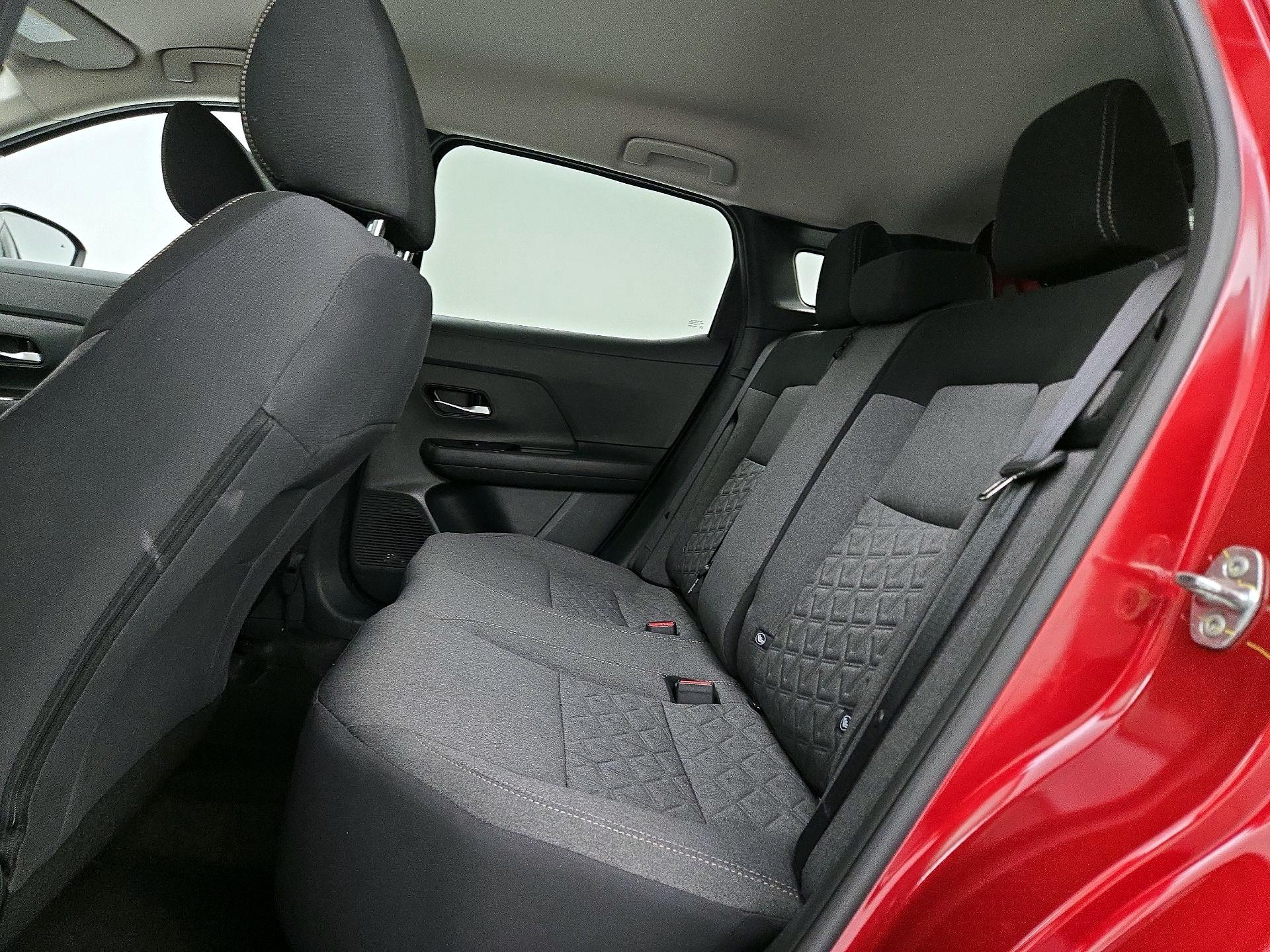 Thumbnail: 2025 Nissan Kicks - 19