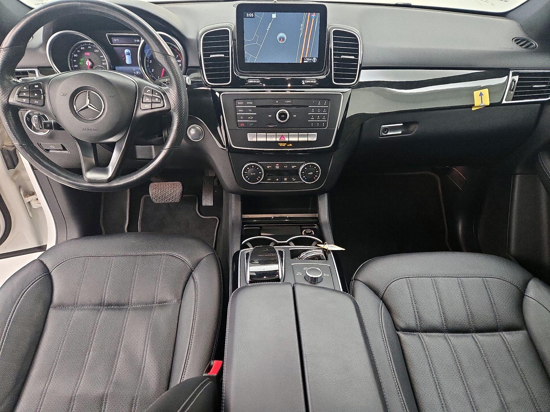 Thumbnail: 2017 Mercedes-Benz GLE - 9