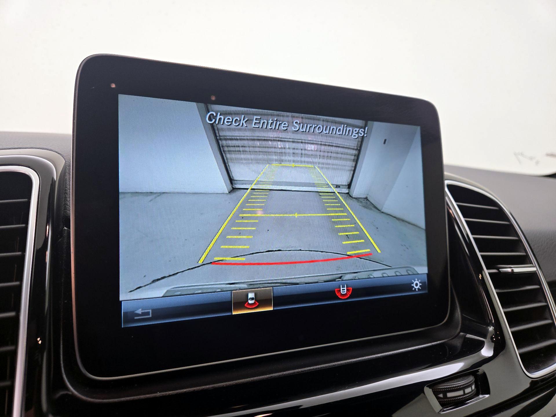 Thumbnail: 2017 Mercedes-Benz GLE - 15