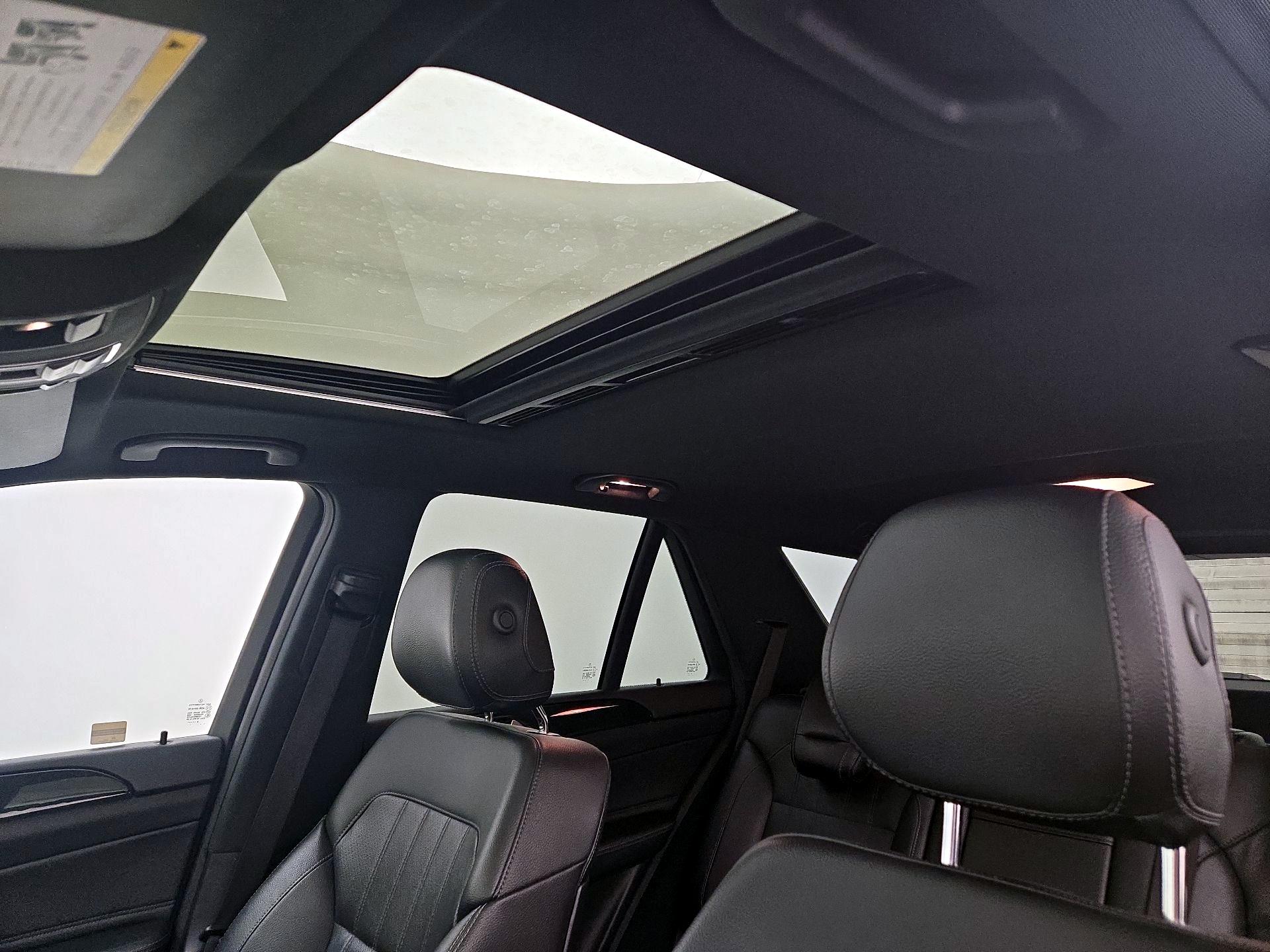 Thumbnail: 2017 Mercedes-Benz GLE - 20