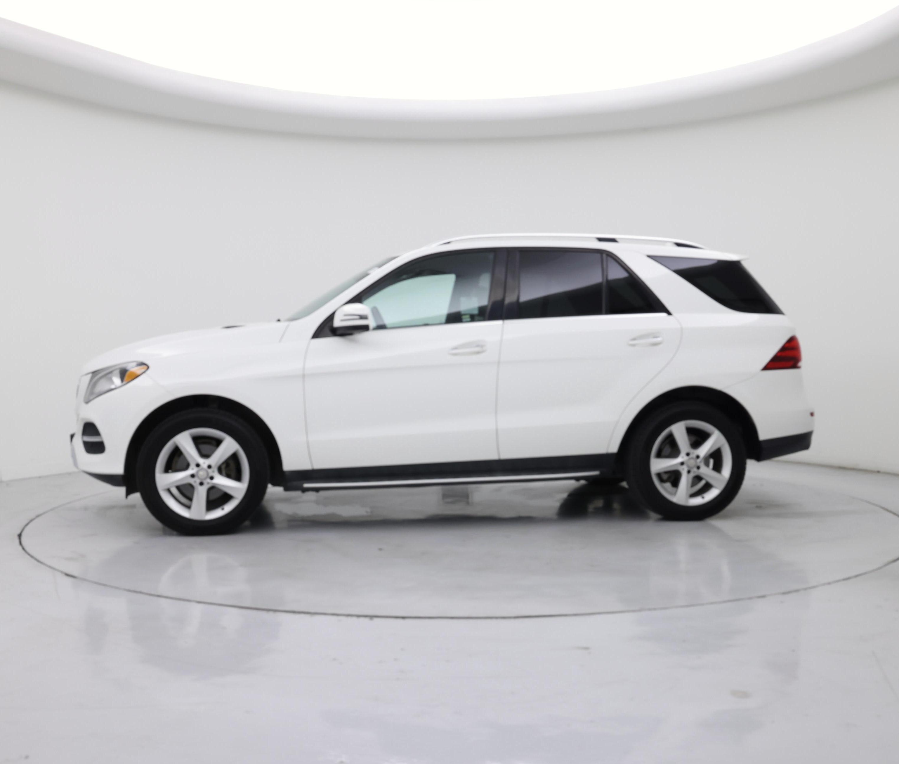 Thumbnail: 2017 Mercedes-Benz GLE - 3