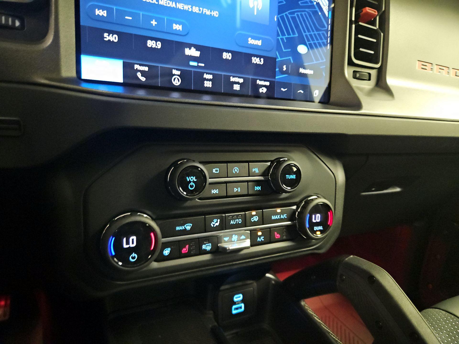 Thumbnail: 2025 Ford Bronco - 16