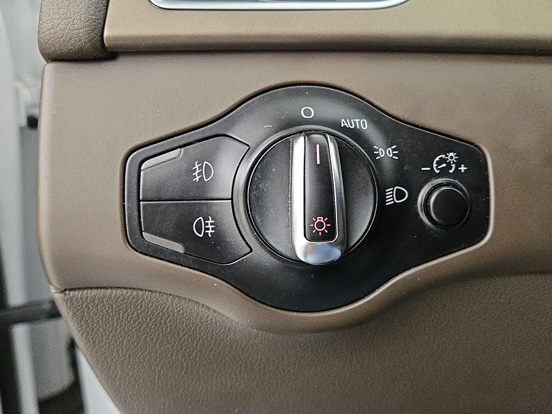 Thumbnail: 2015 Audi A4 - 13