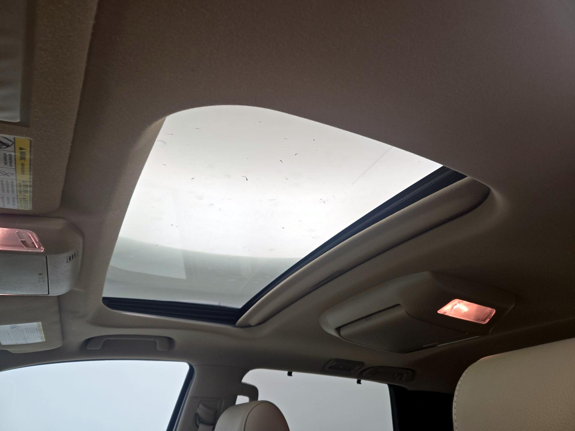 Thumbnail: 2019 Toyota Sequoia - 19