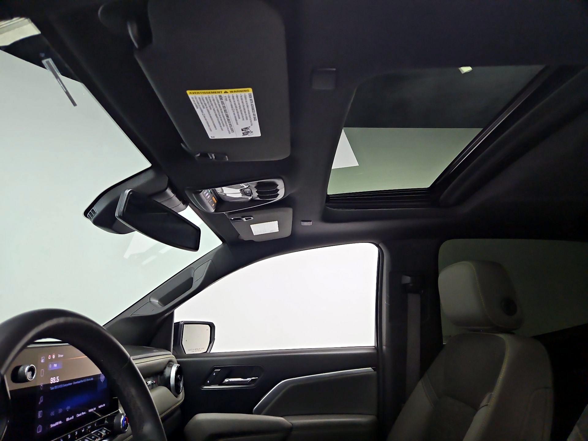 Thumbnail: 2024 Chevrolet Colorado - 19