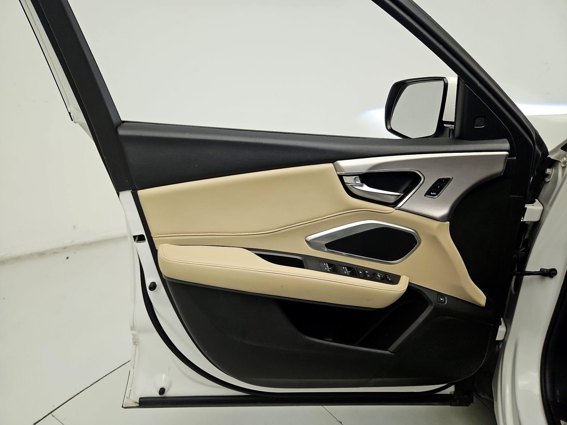 Thumbnail: 2024 Acura RDX - 12