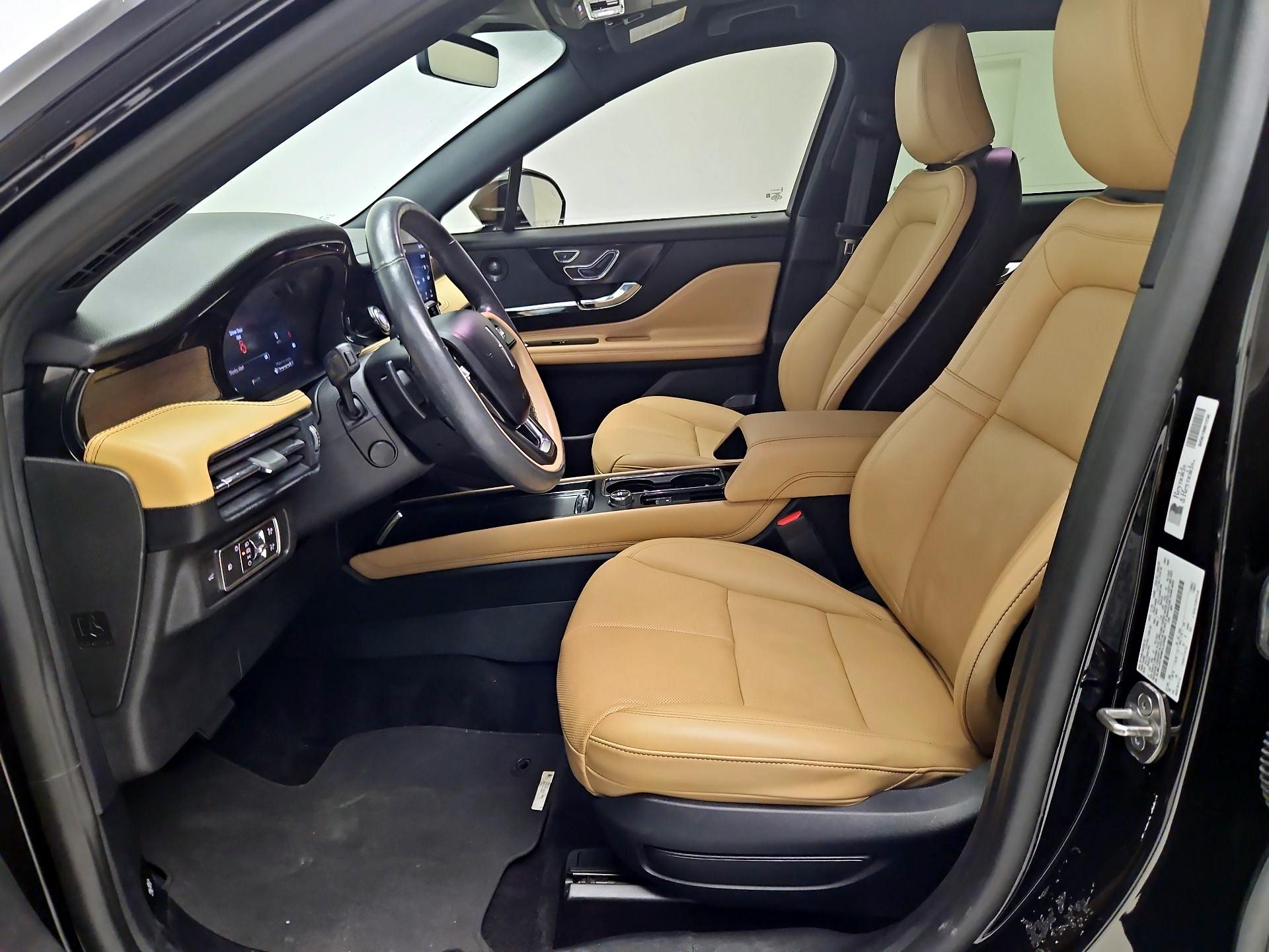 Thumbnail: 2021 Lincoln Corsair - 11