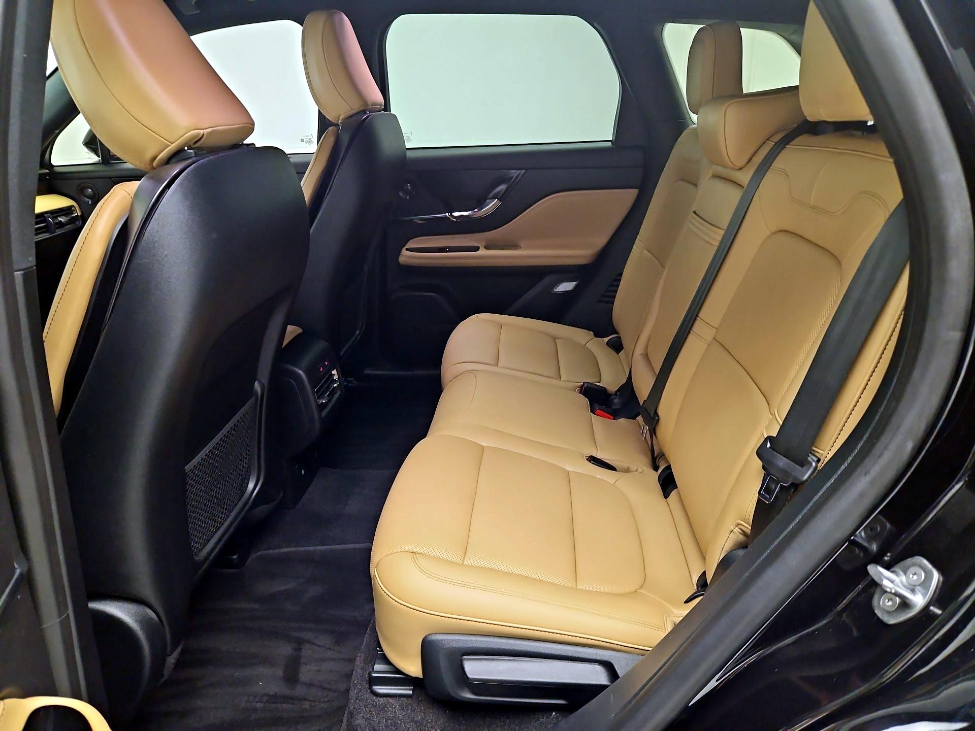 Thumbnail: 2021 Lincoln Corsair - 17