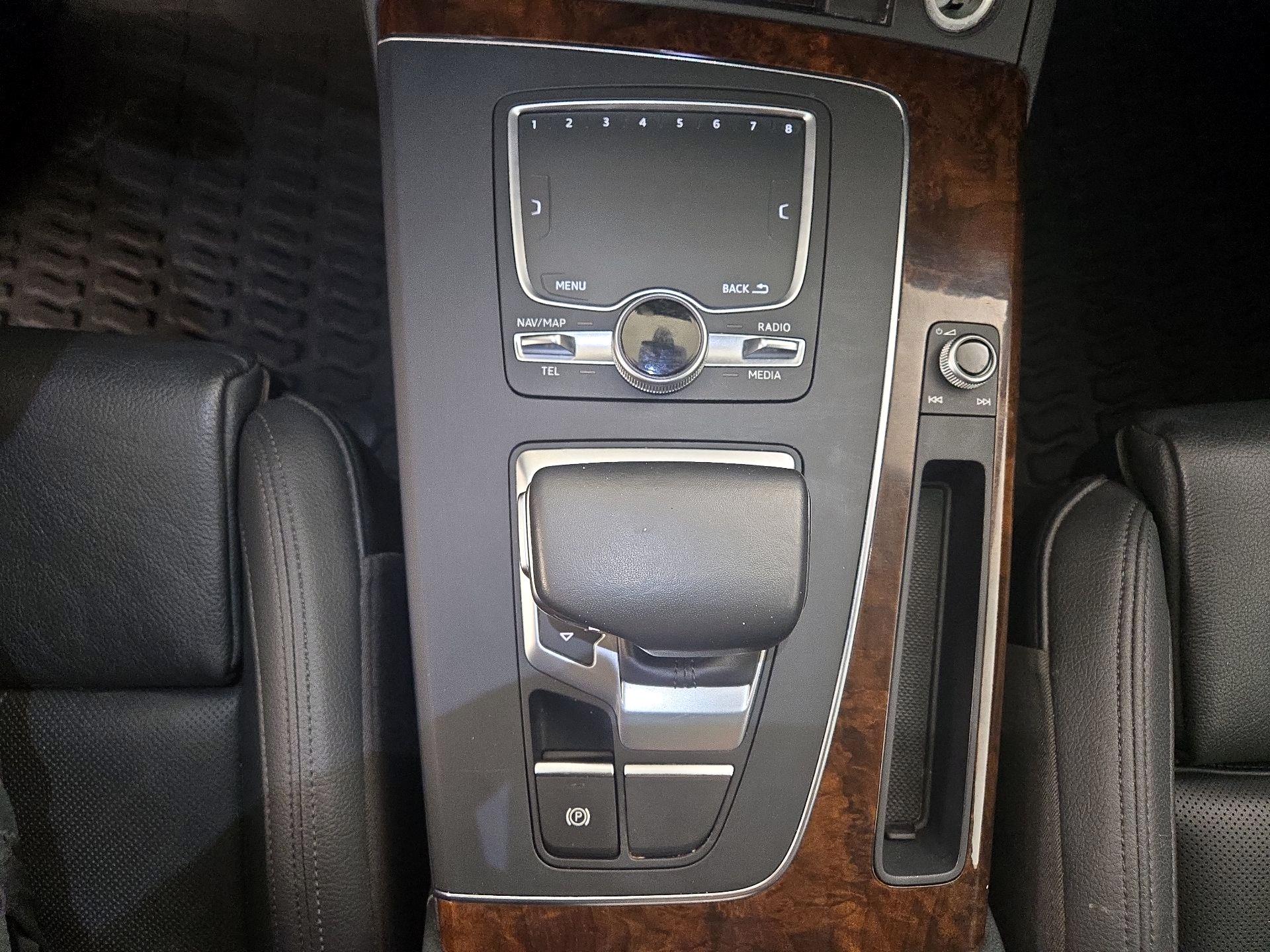 Thumbnail: 2018 Audi Q5 - 18